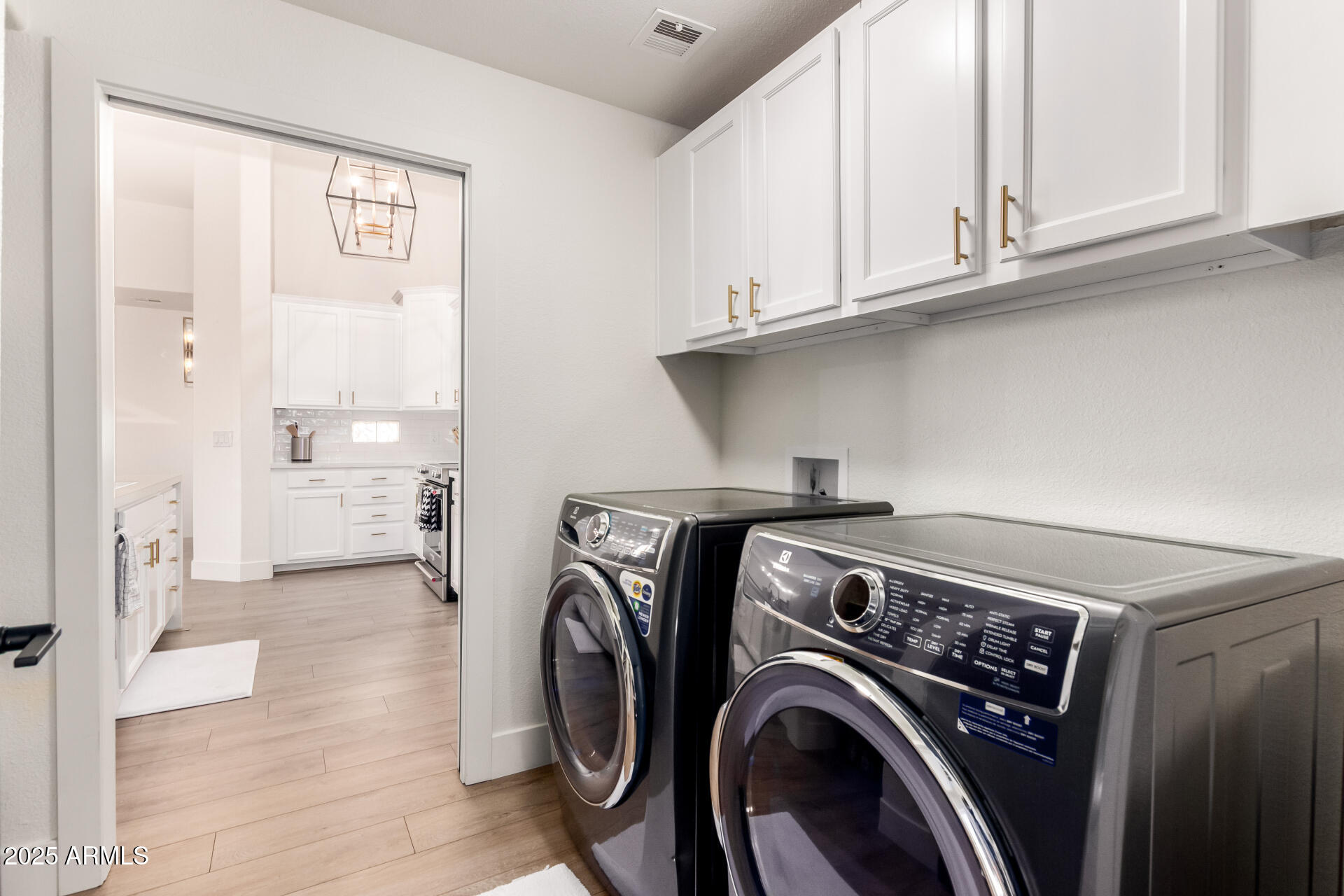 20801 N 90TH Place 253