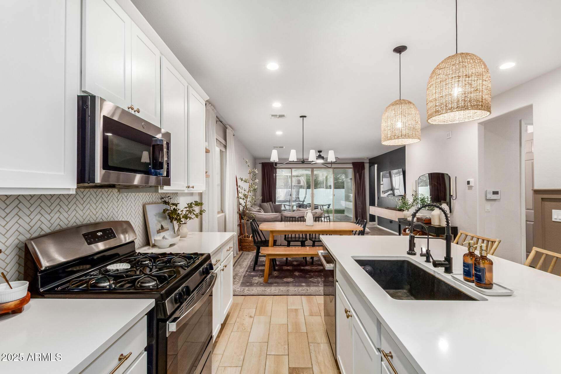 26026 N THORNHILL Drive