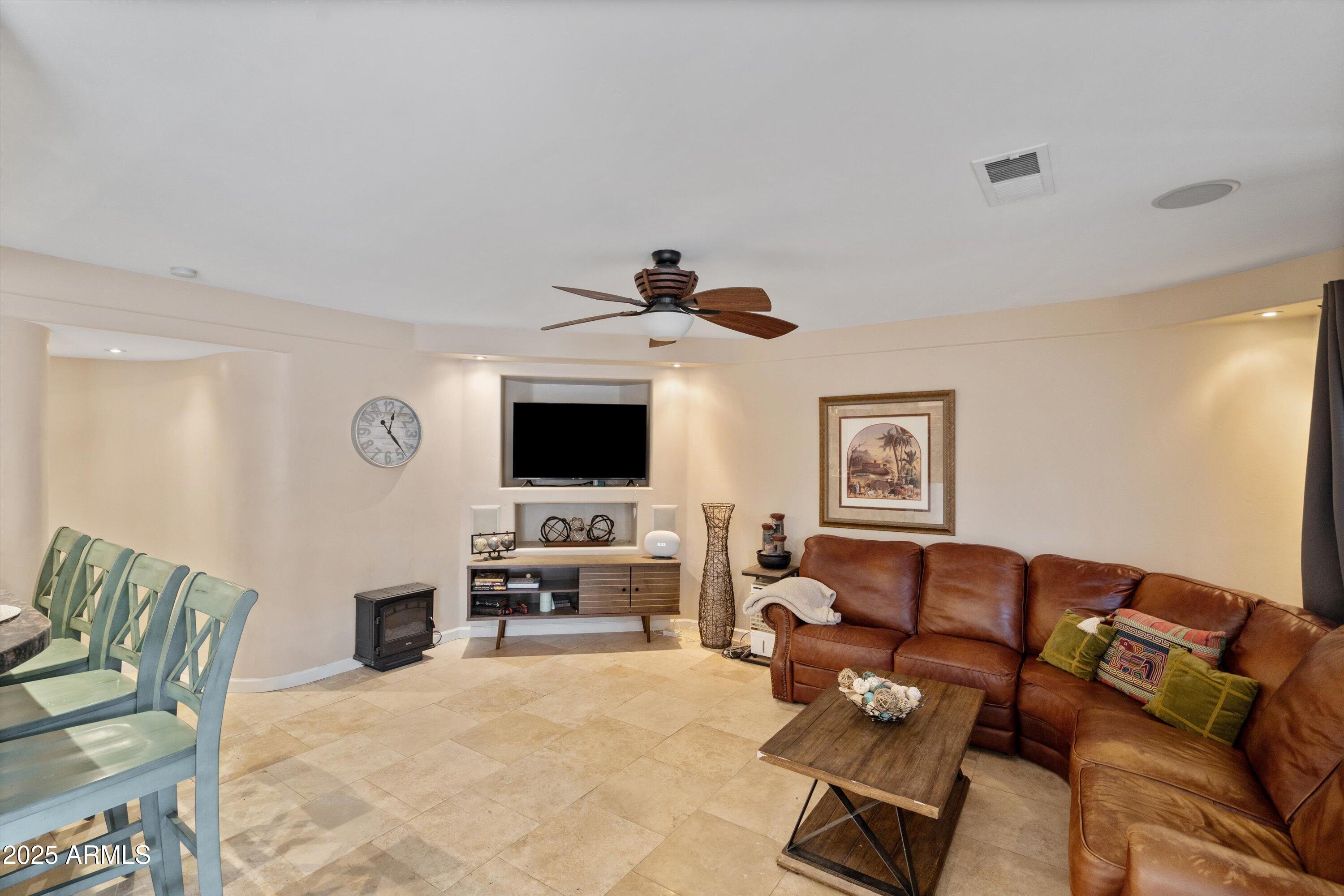 8534 E Portland Street 4