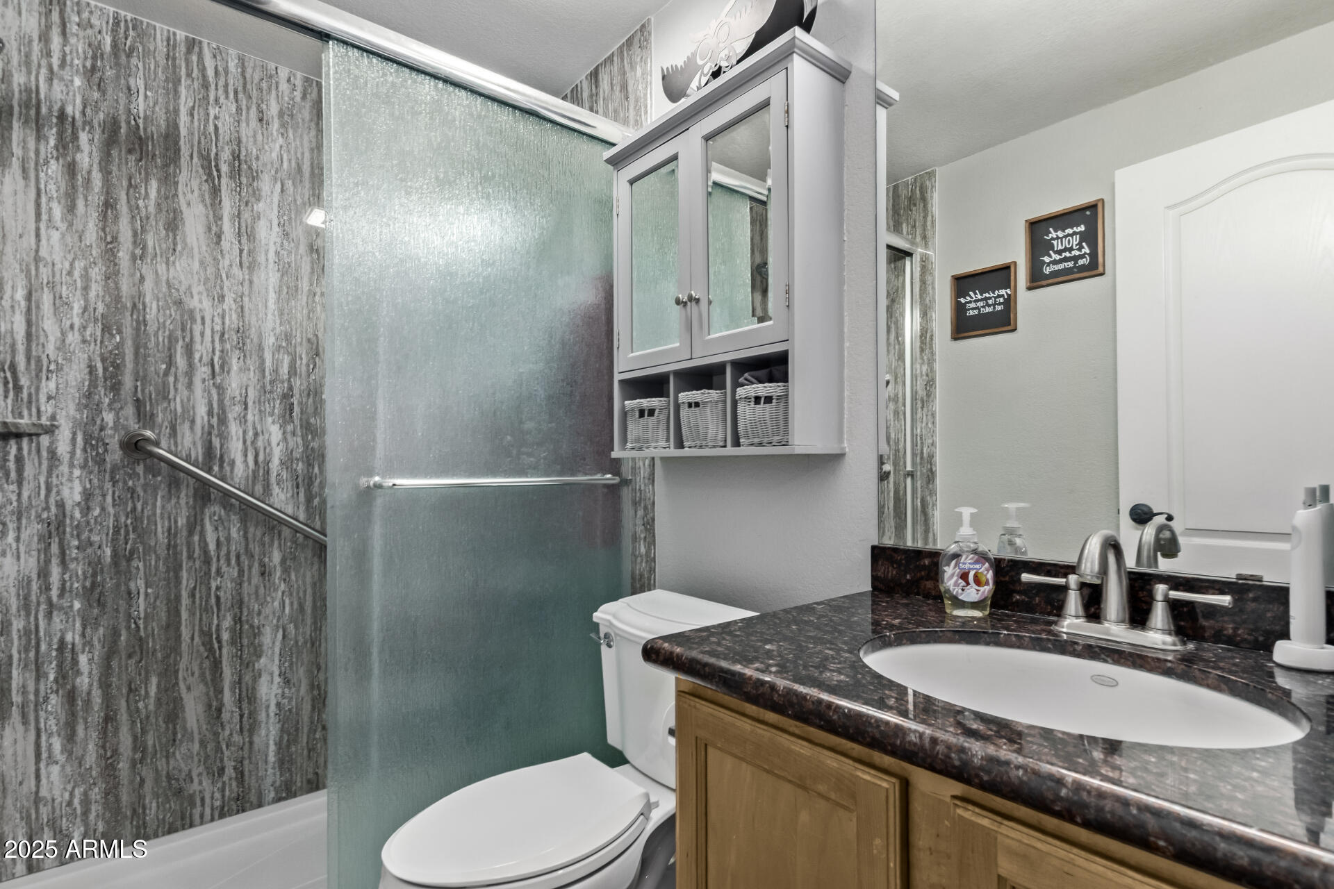 5512 E Holmes Avenue