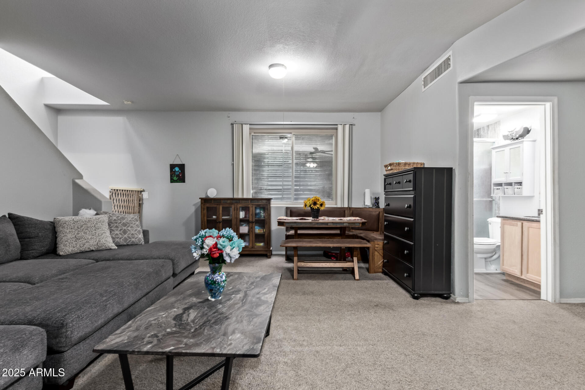 5512 E Holmes Avenue