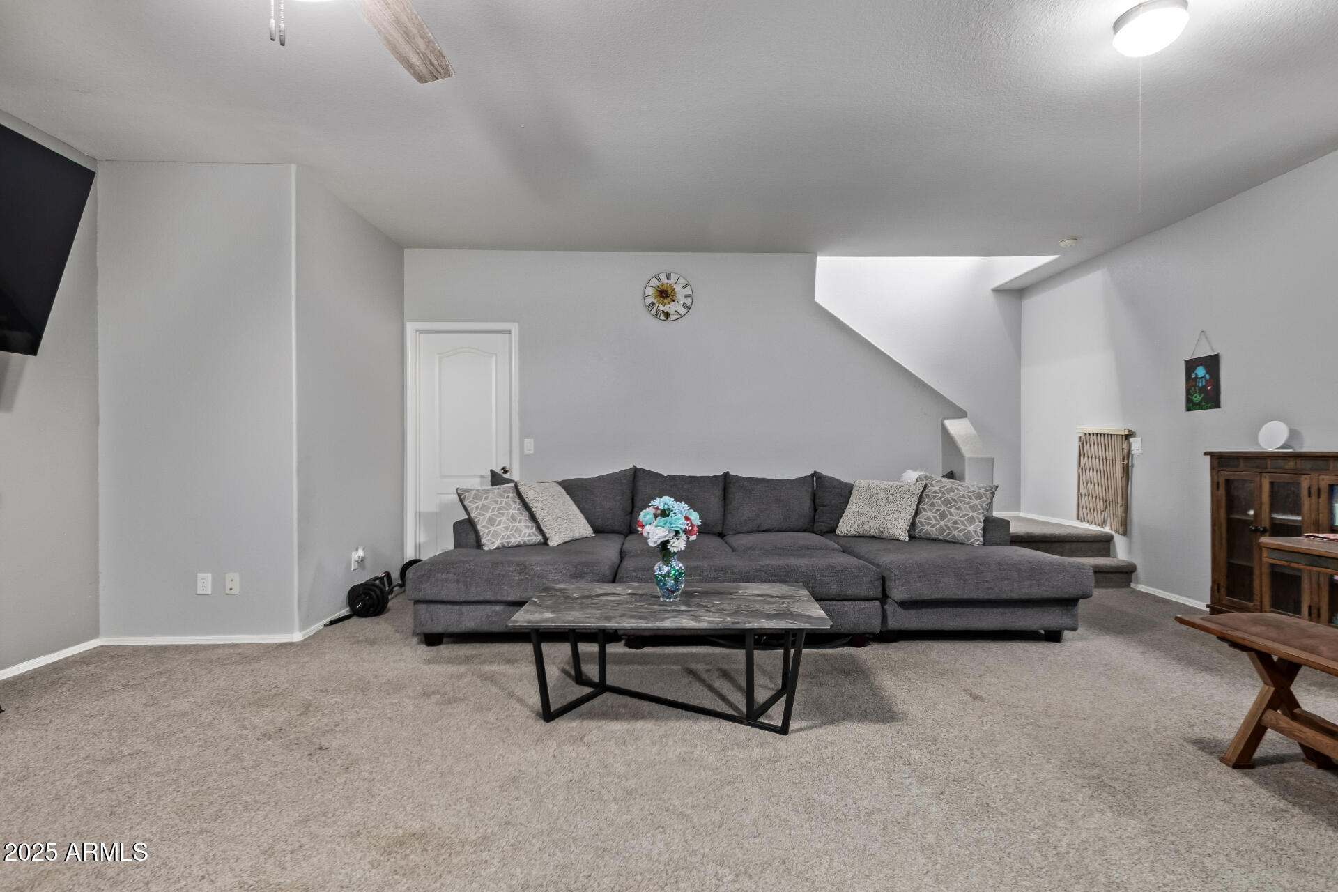 5512 E Holmes Avenue