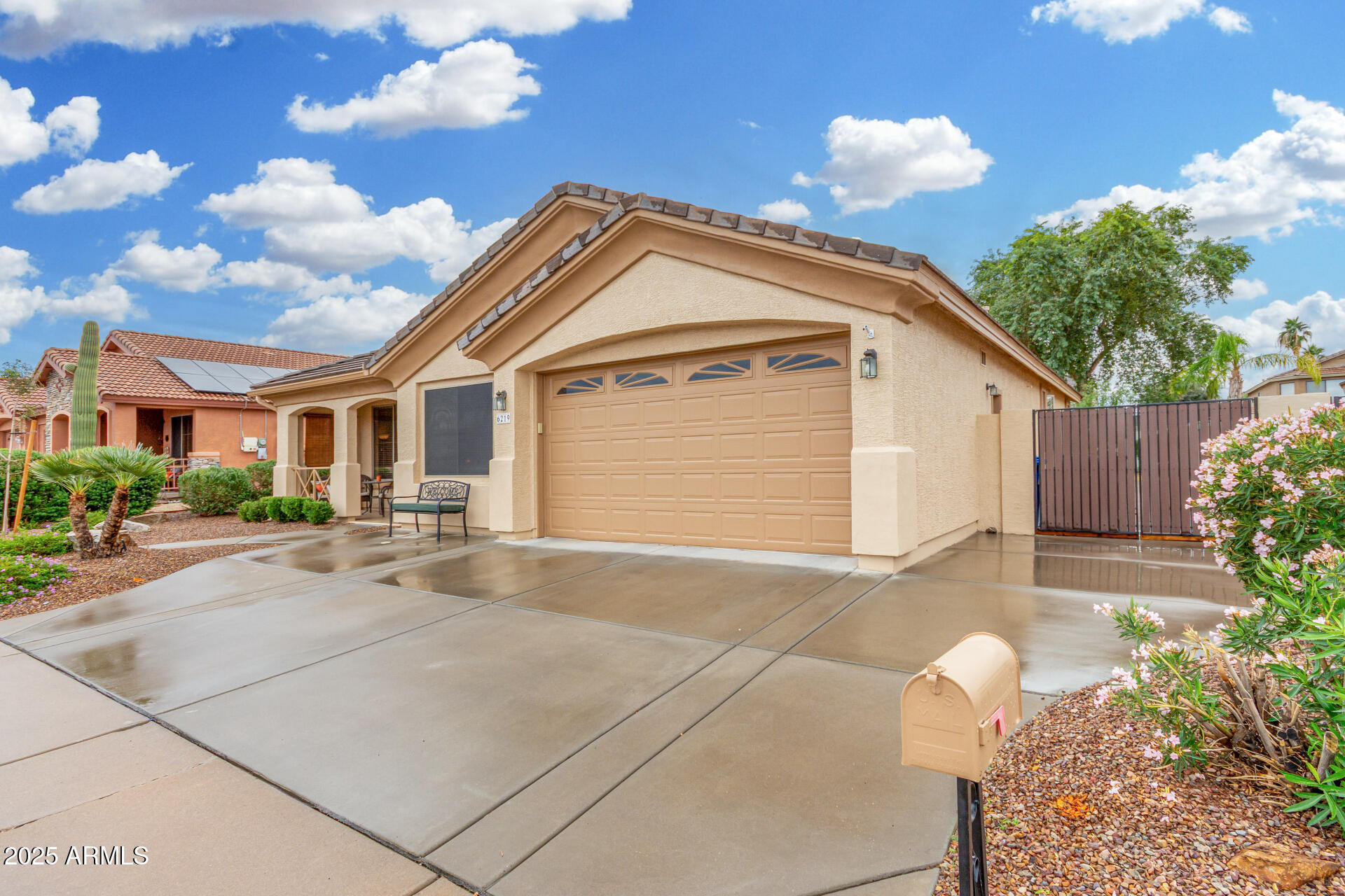 6219 E MALLORY Street