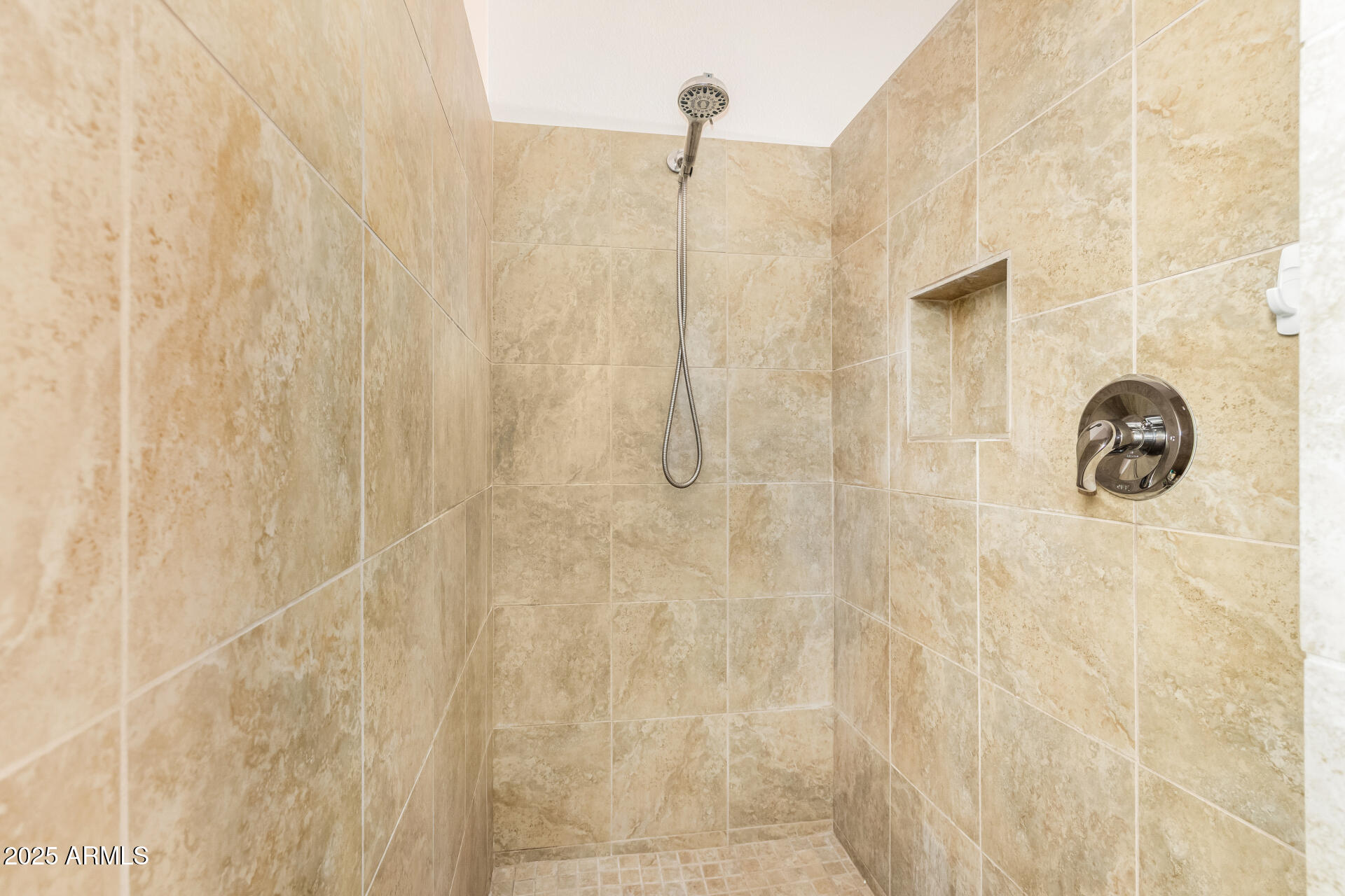 6219 E MALLORY Street