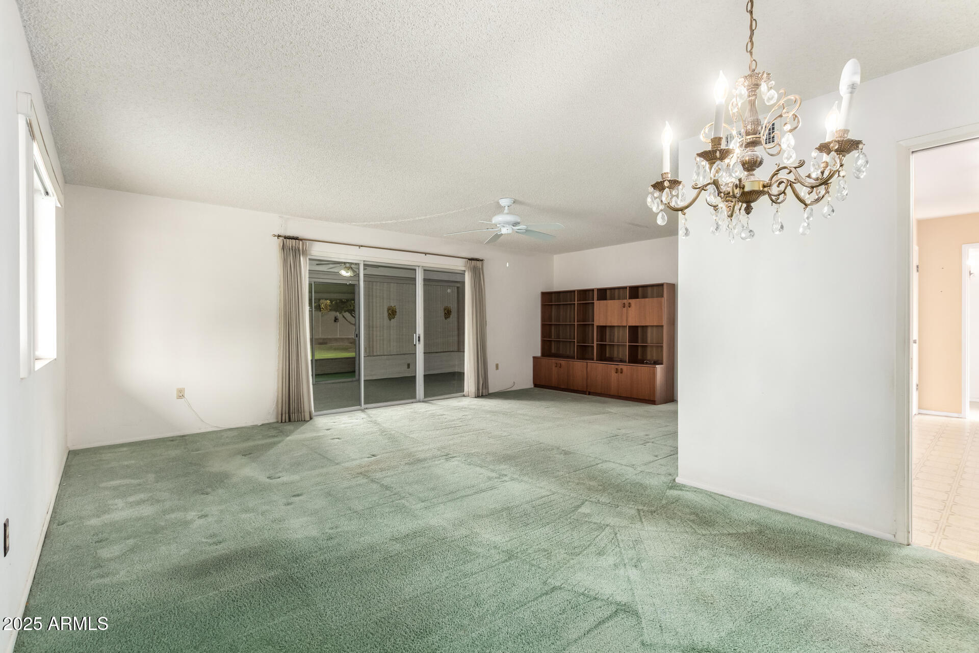 10764 W CINNEBAR Avenue