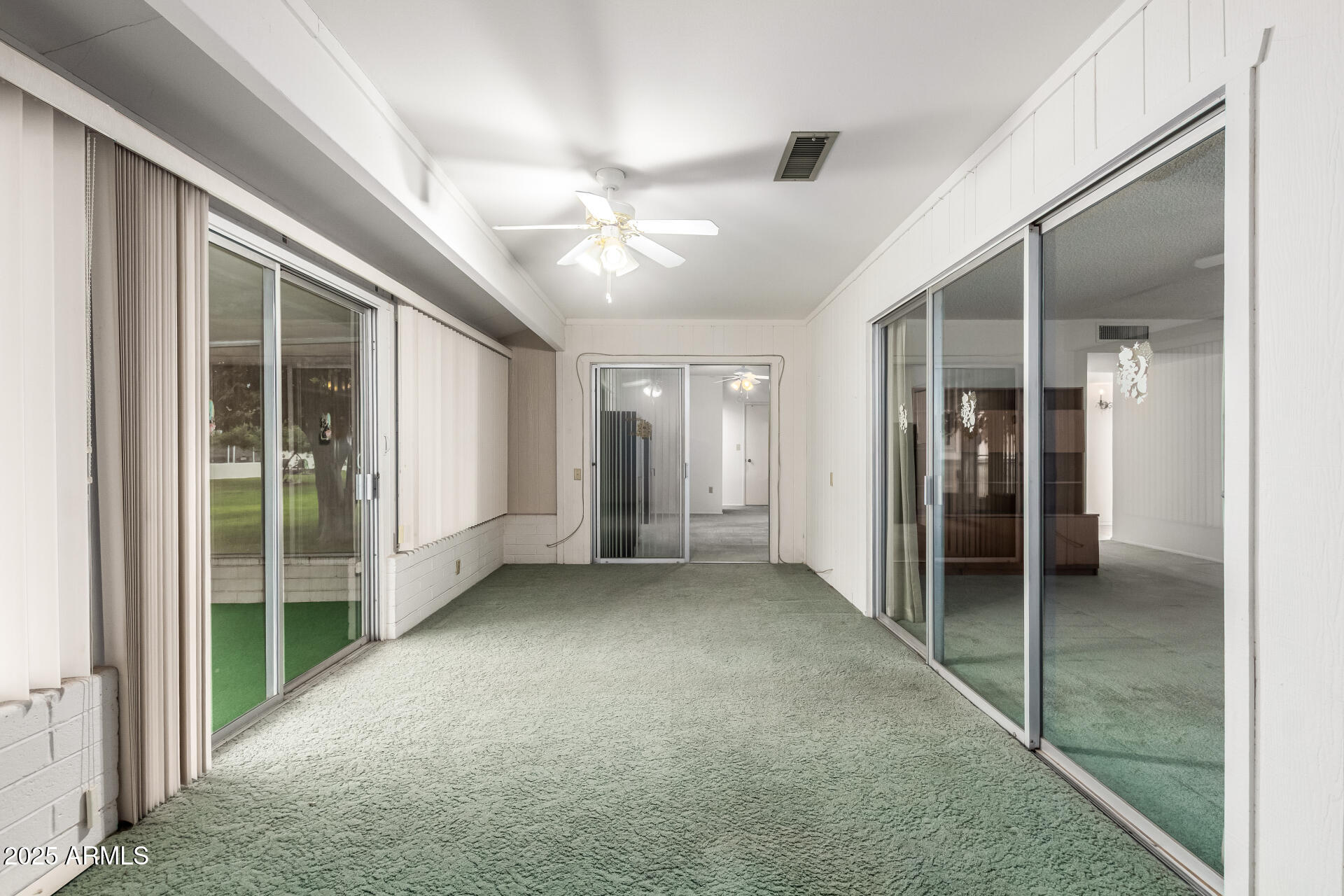 10764 W CINNEBAR Avenue