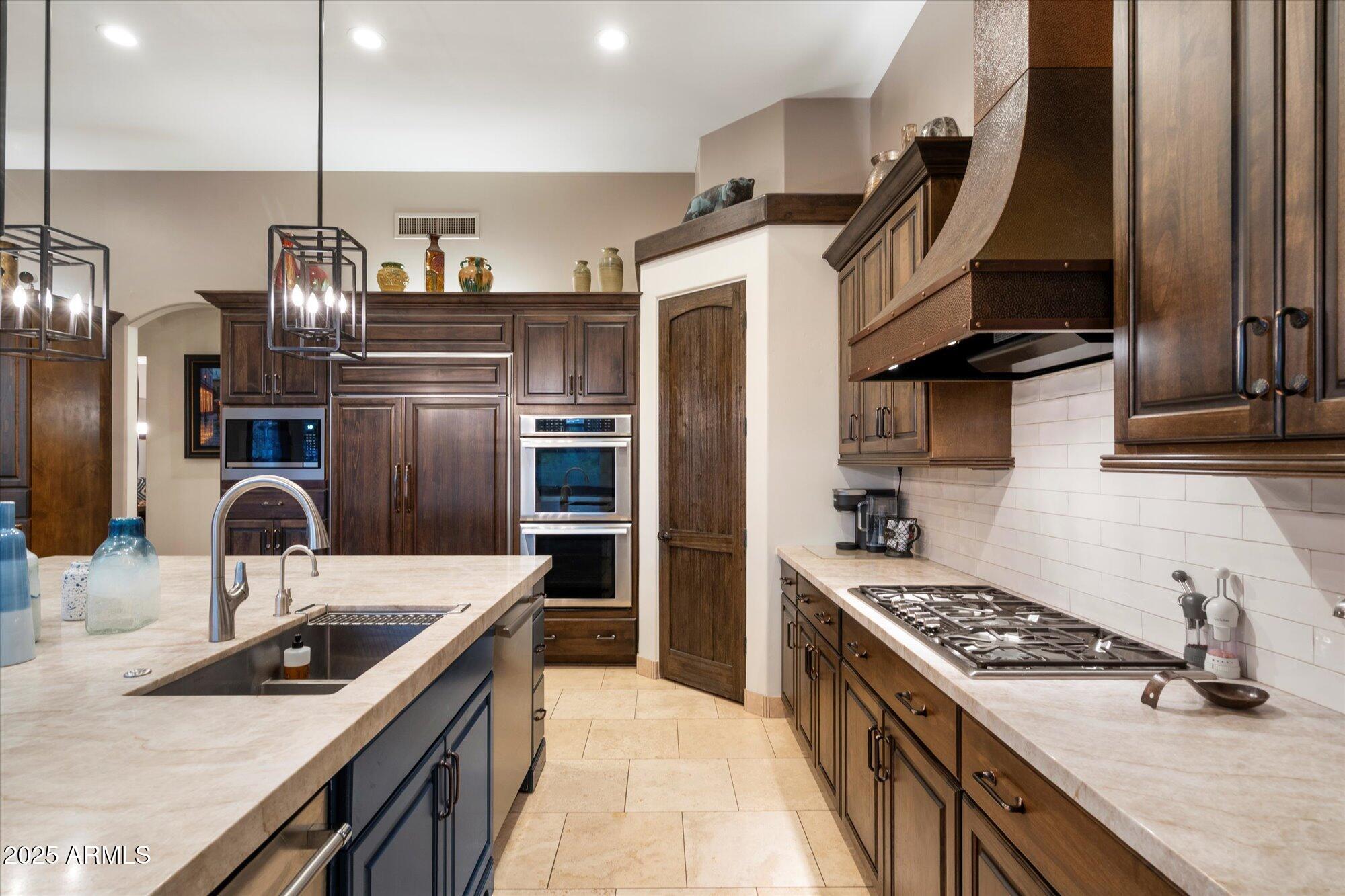 12888 E APPALOOSA Place