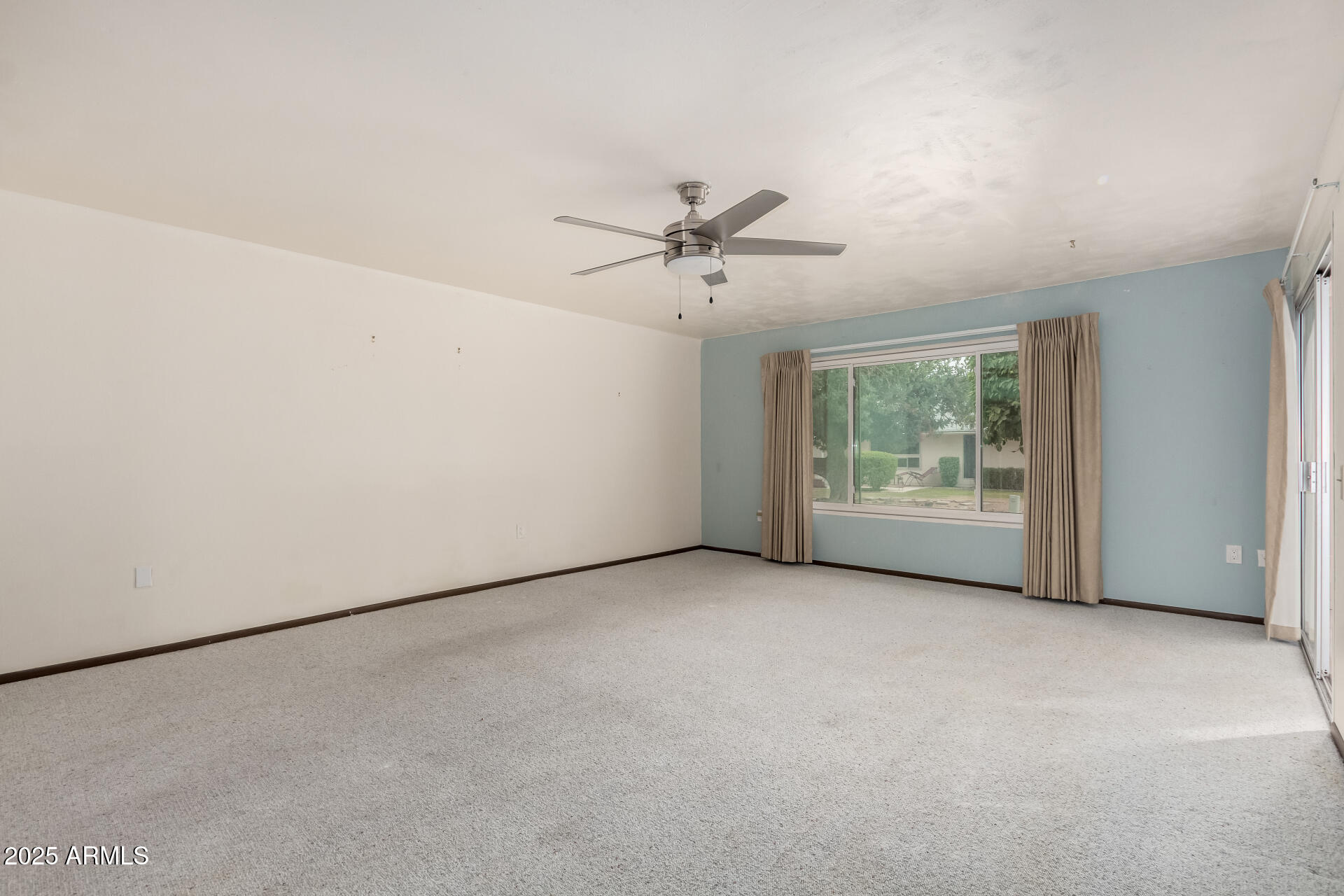 12939 W PROSPECT Drive