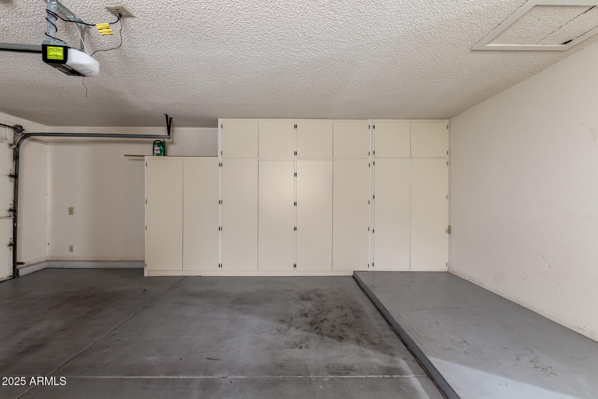 12939 W PROSPECT Drive