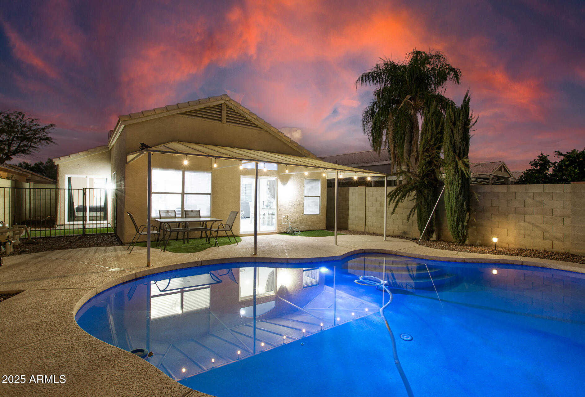 4741 E CHARLESTON Avenue