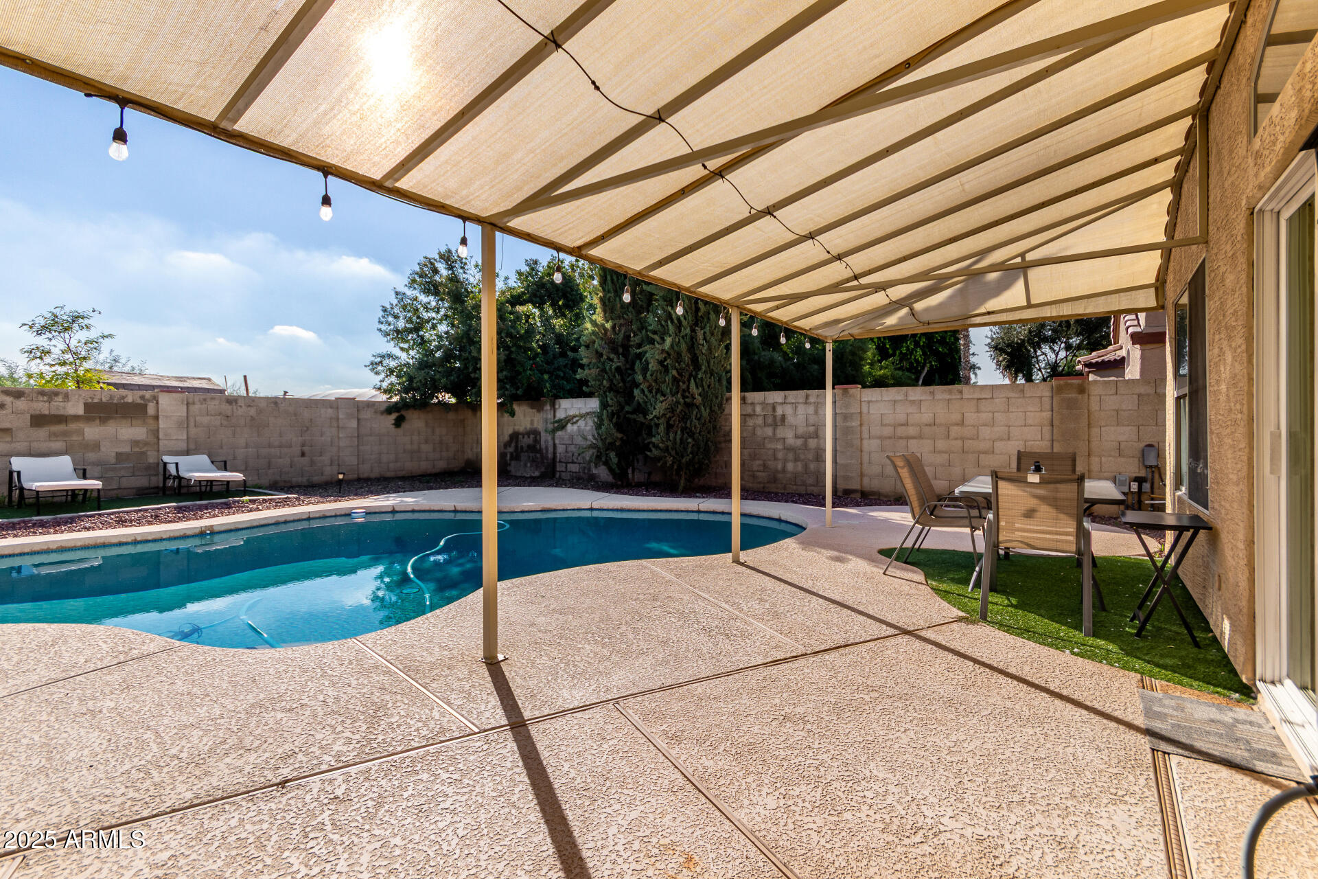 4741 E CHARLESTON Avenue