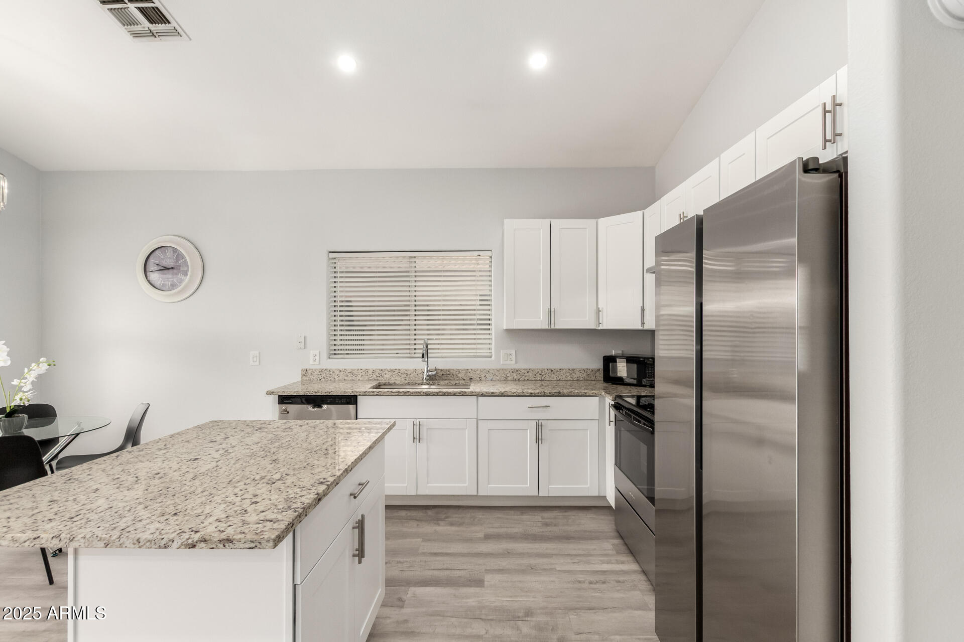 4741 E CHARLESTON Avenue