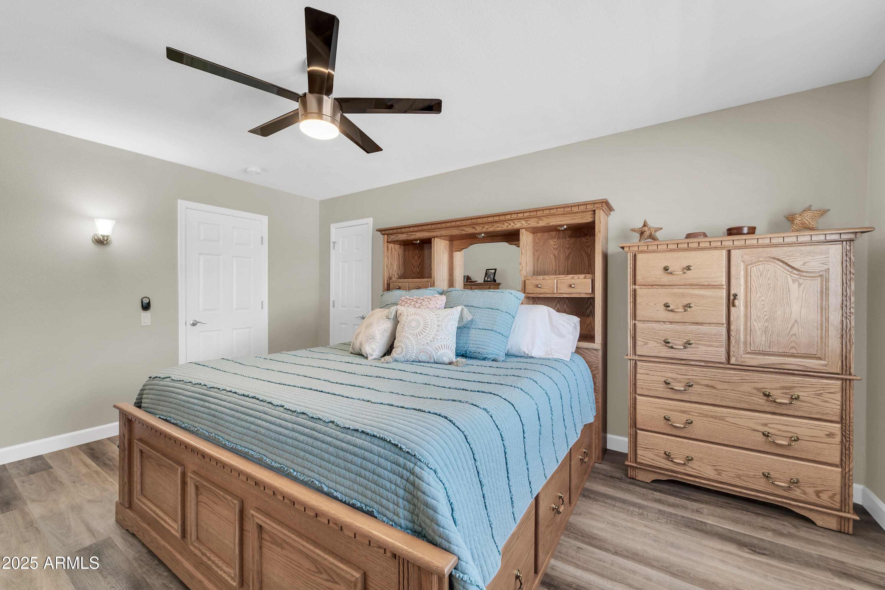 13202 W BEECHWOOD Drive