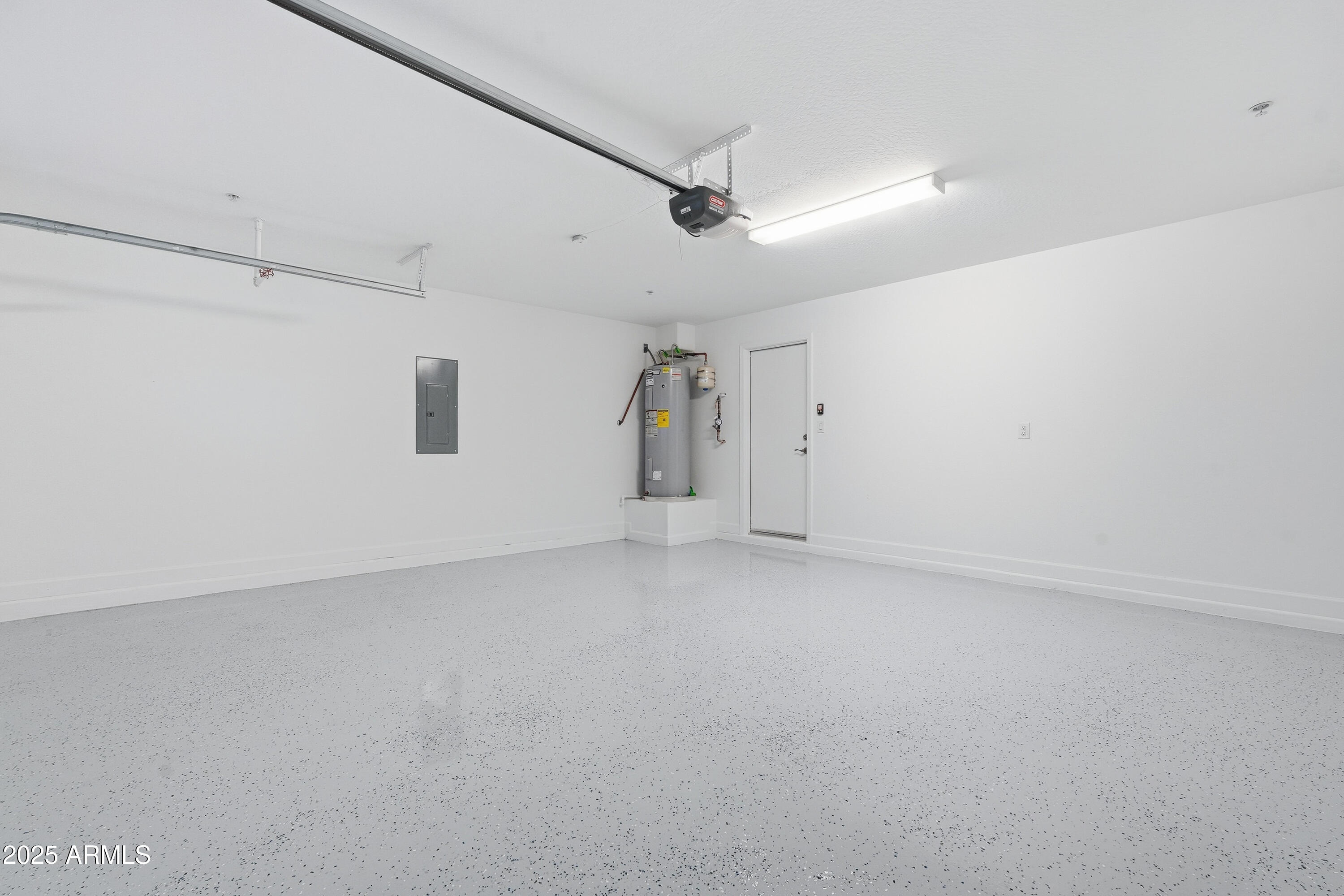 240 W JUNIPER Avenue 1220