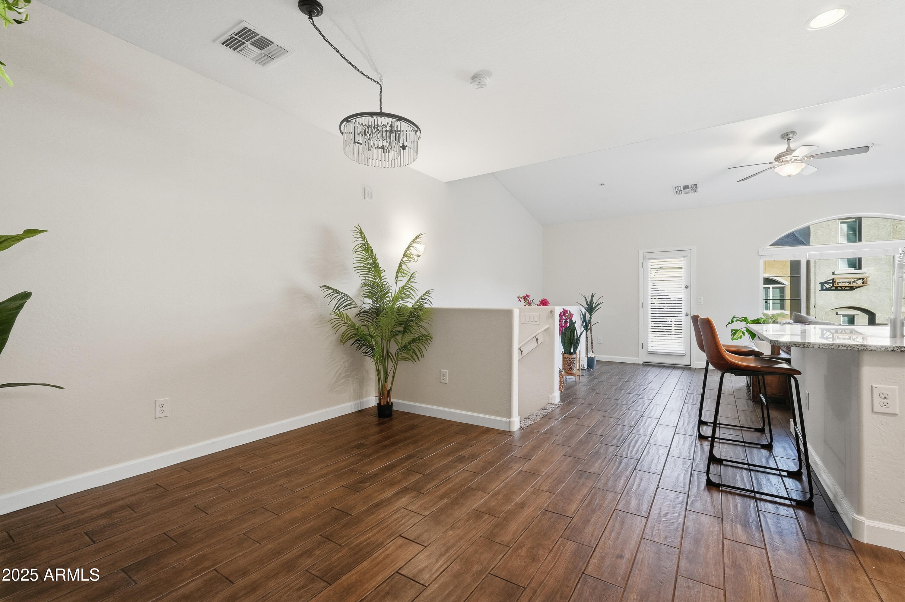 240 W JUNIPER Avenue 1220