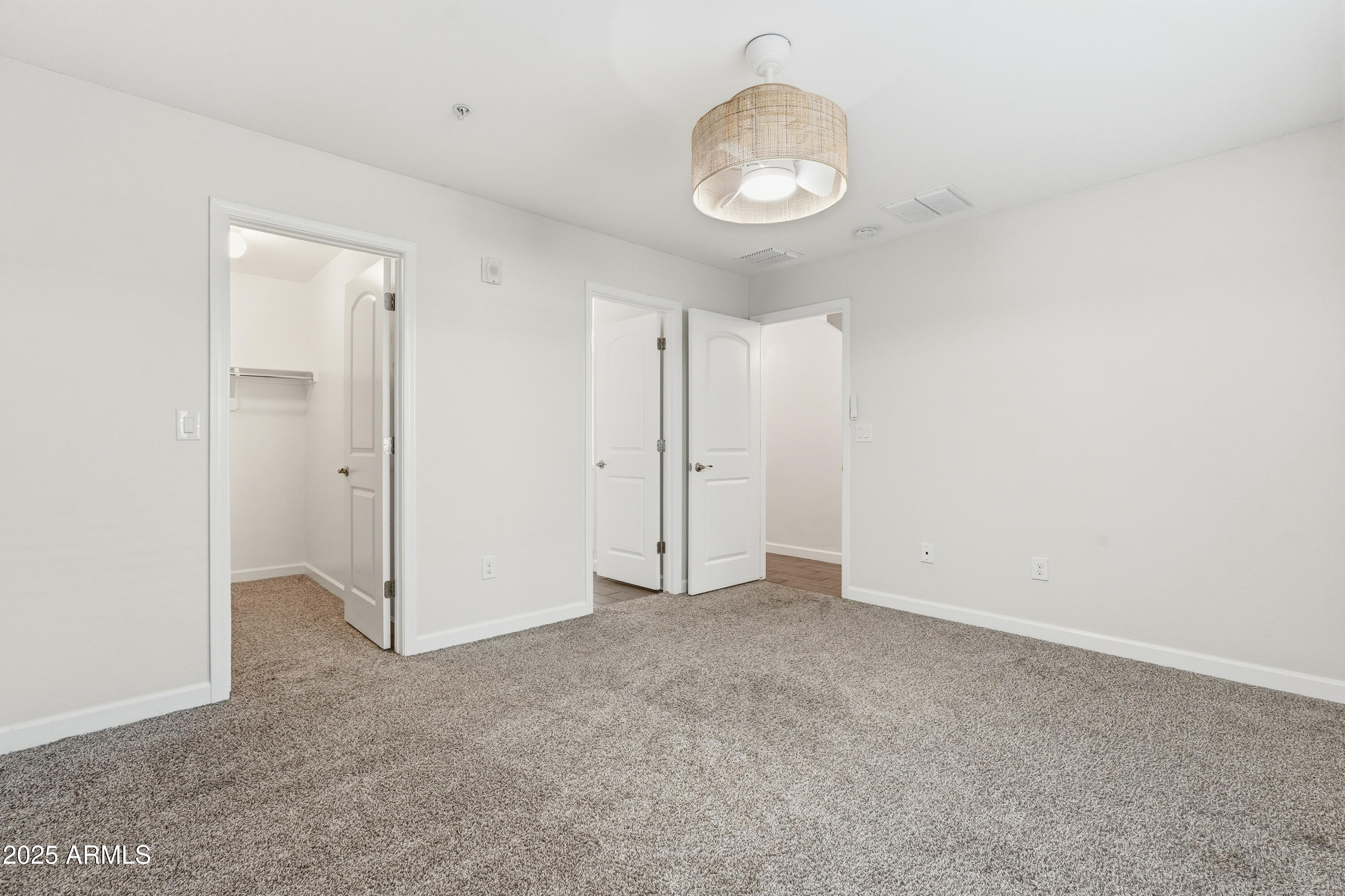 240 W JUNIPER Avenue 1220