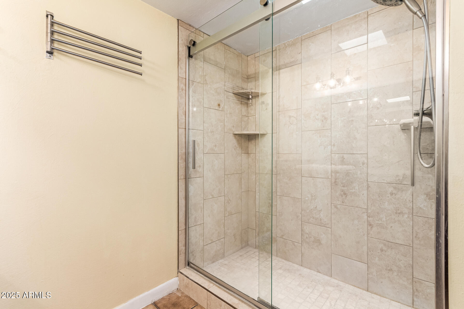 7755 E THOMAS Road 17