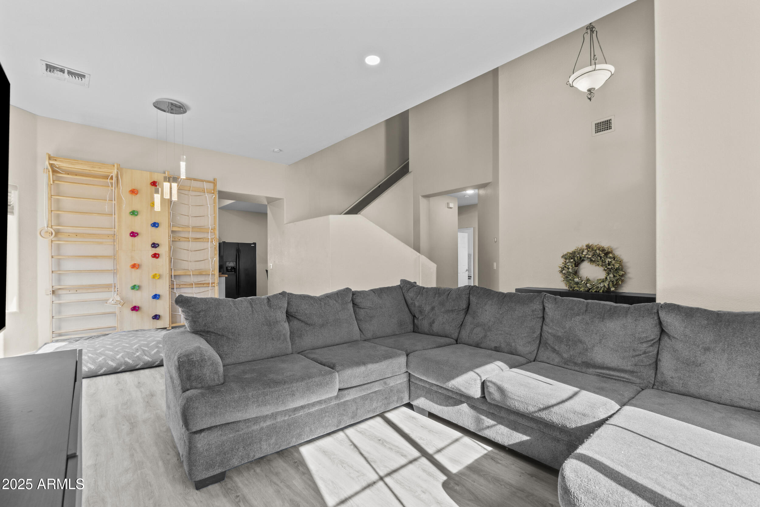 15516 W MARCONI Avenue