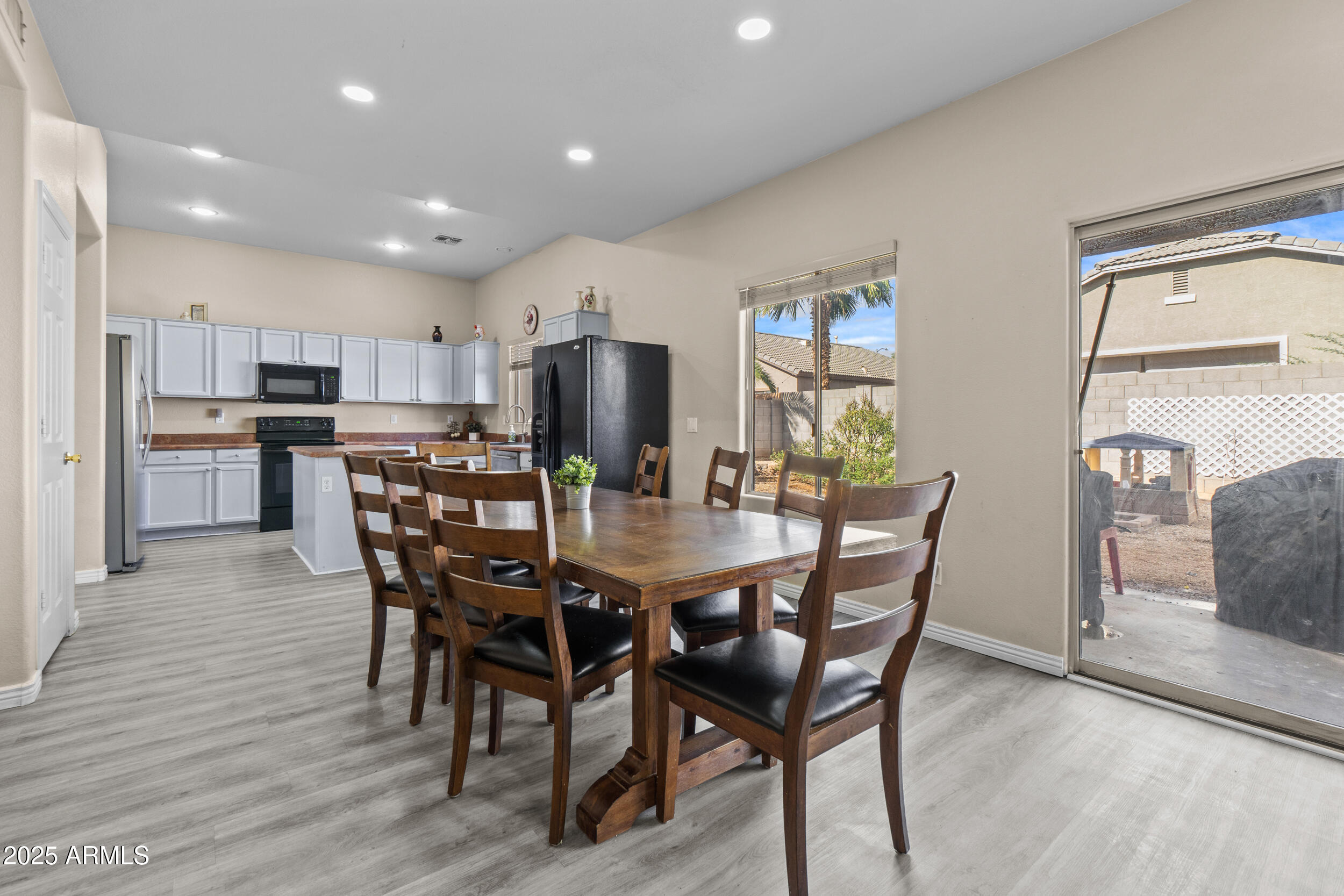 15516 W MARCONI Avenue