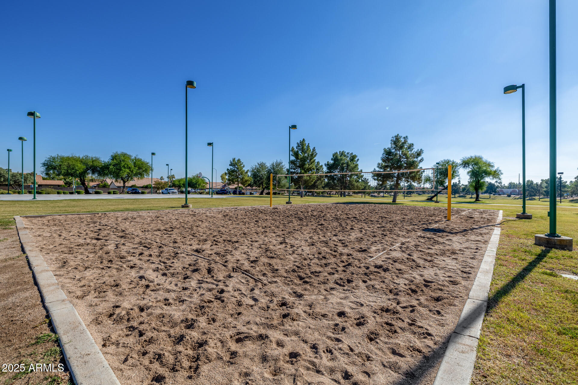 660 W MENDOZA Avenue