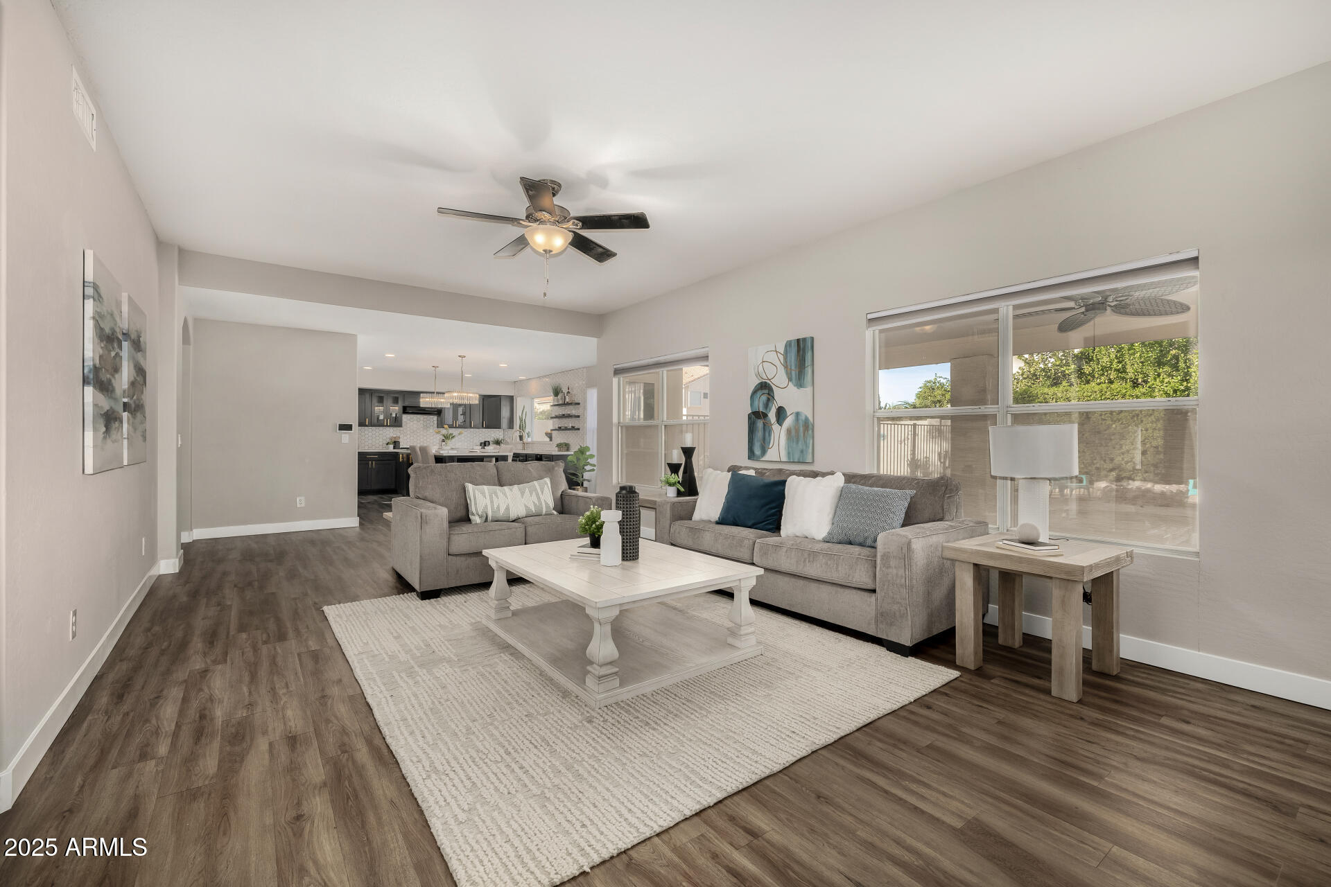 660 W MENDOZA Avenue