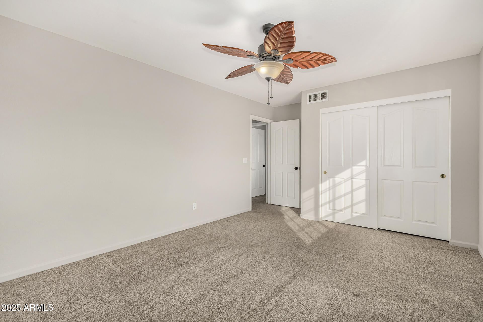 660 W MENDOZA Avenue