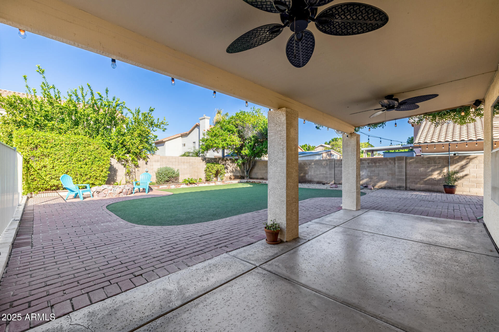 660 W MENDOZA Avenue