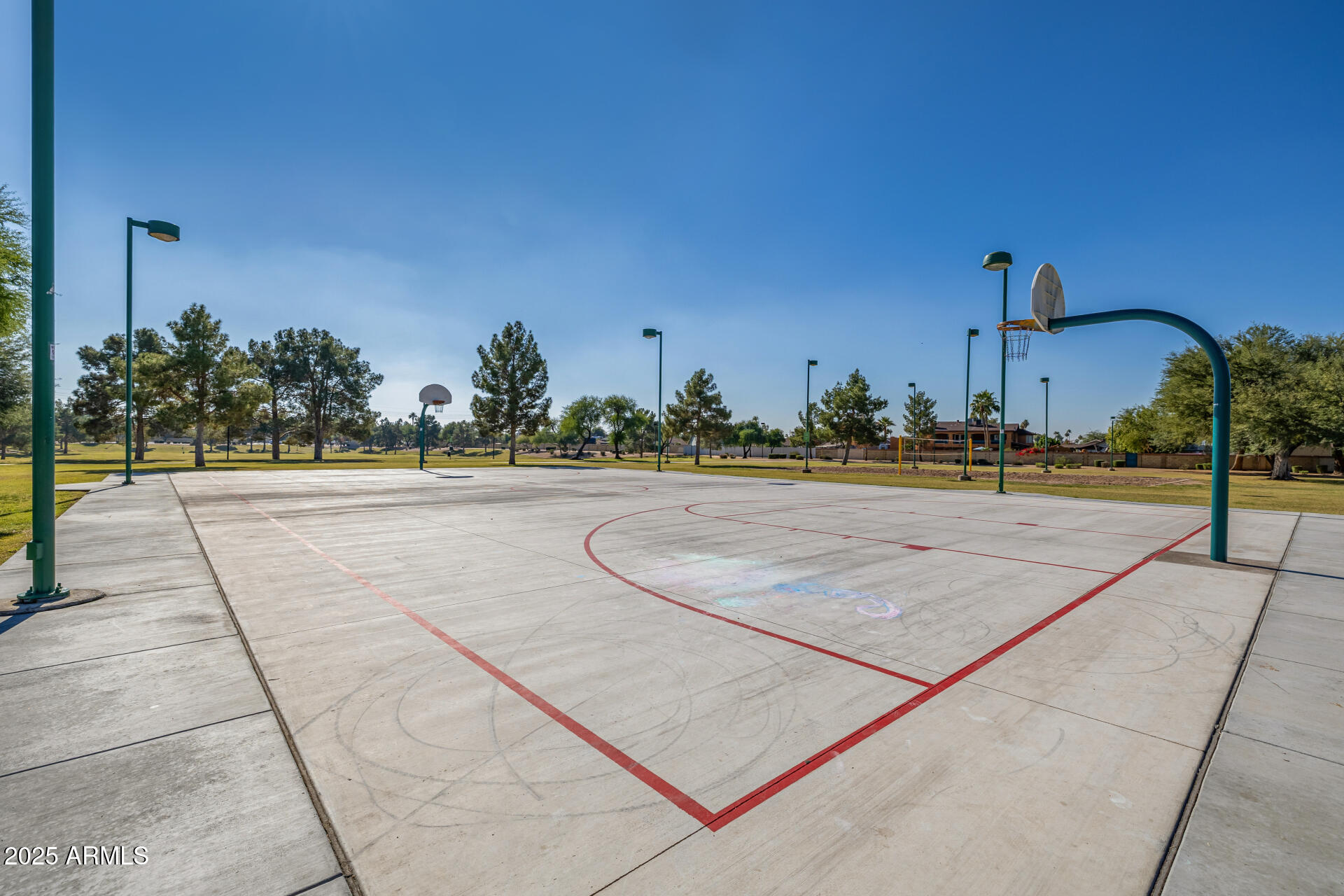 660 W MENDOZA Avenue