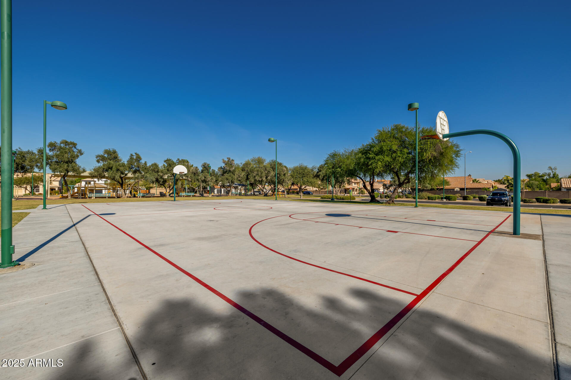 660 W MENDOZA Avenue