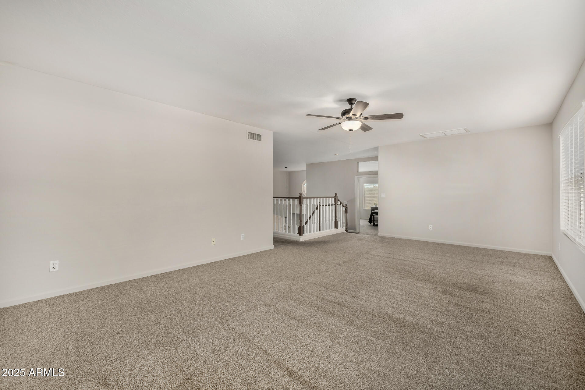 660 W MENDOZA Avenue