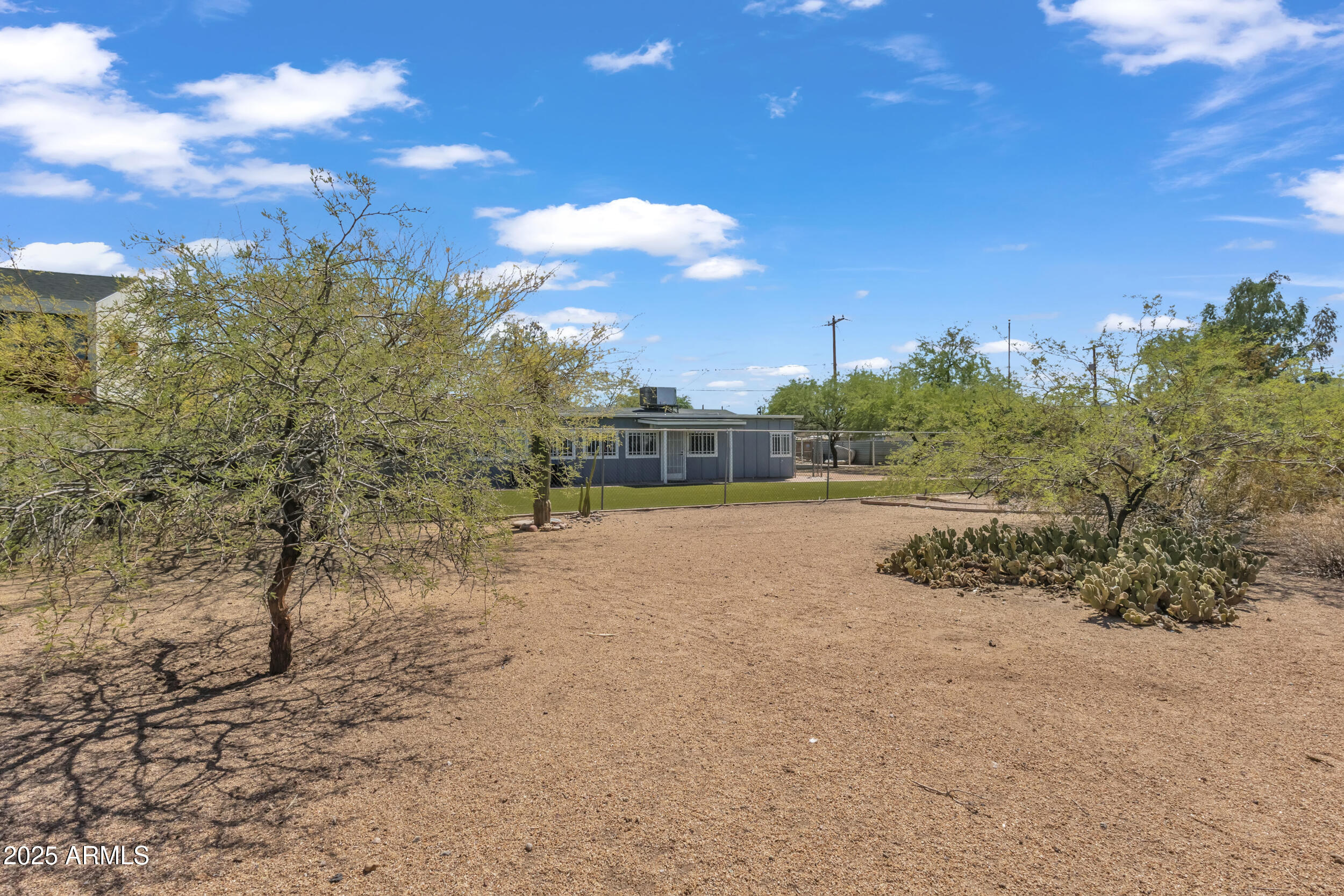 1331 E MCKINLEY Street