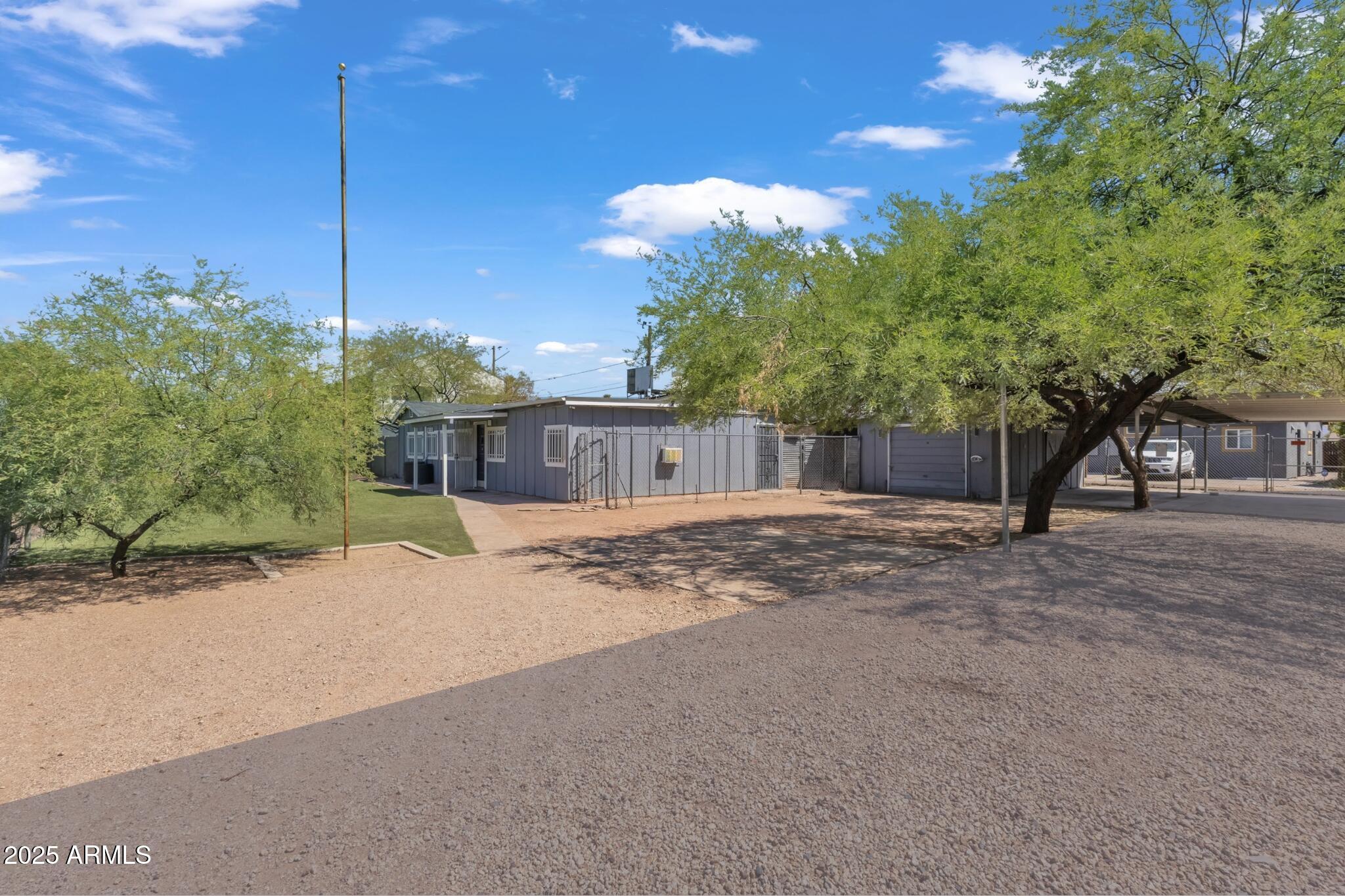 1331 E MCKINLEY Street