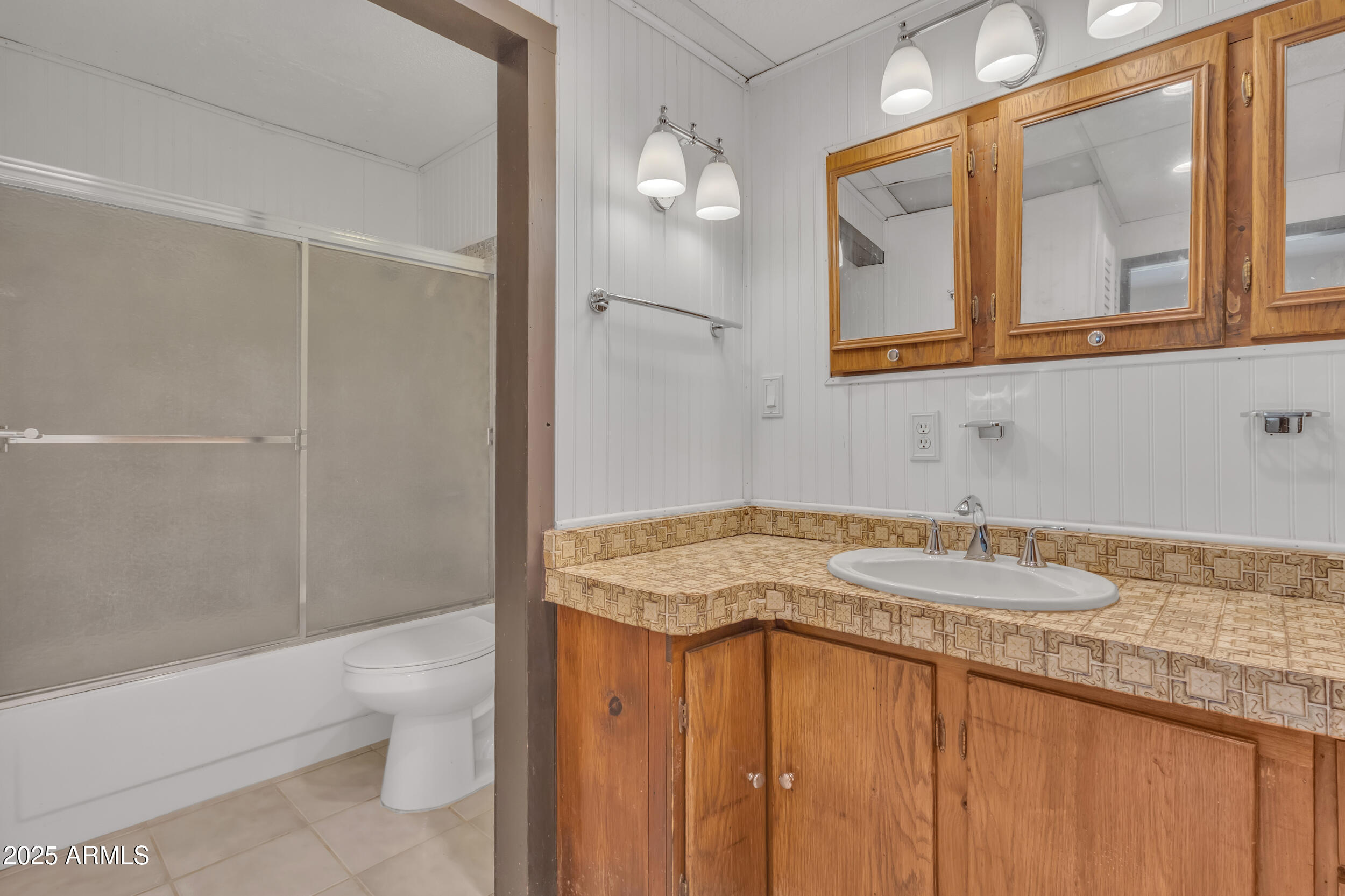 1331 E MCKINLEY Street