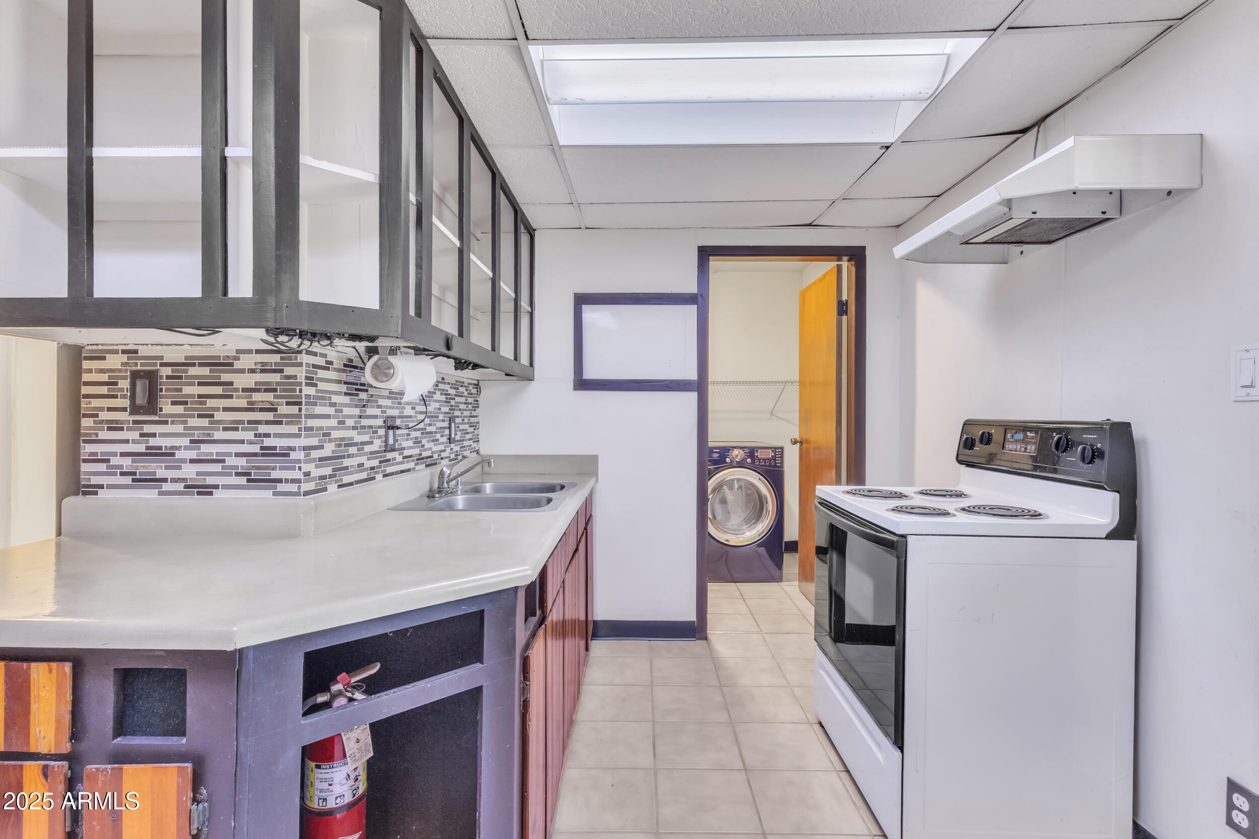 1331 E MCKINLEY Street