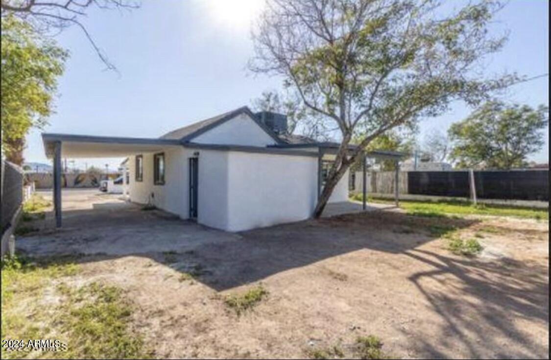 3212 W JACKSON Street