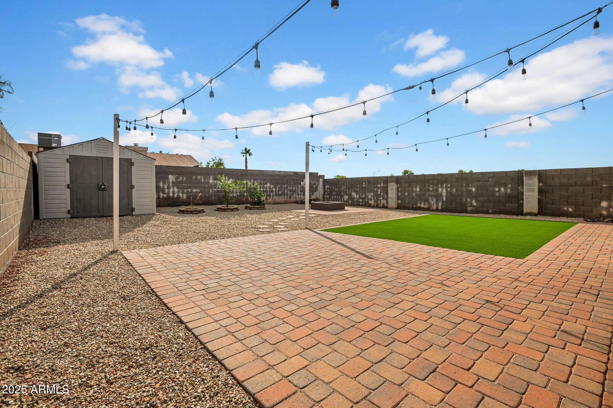 3123 W VIA MONTOYA Drive