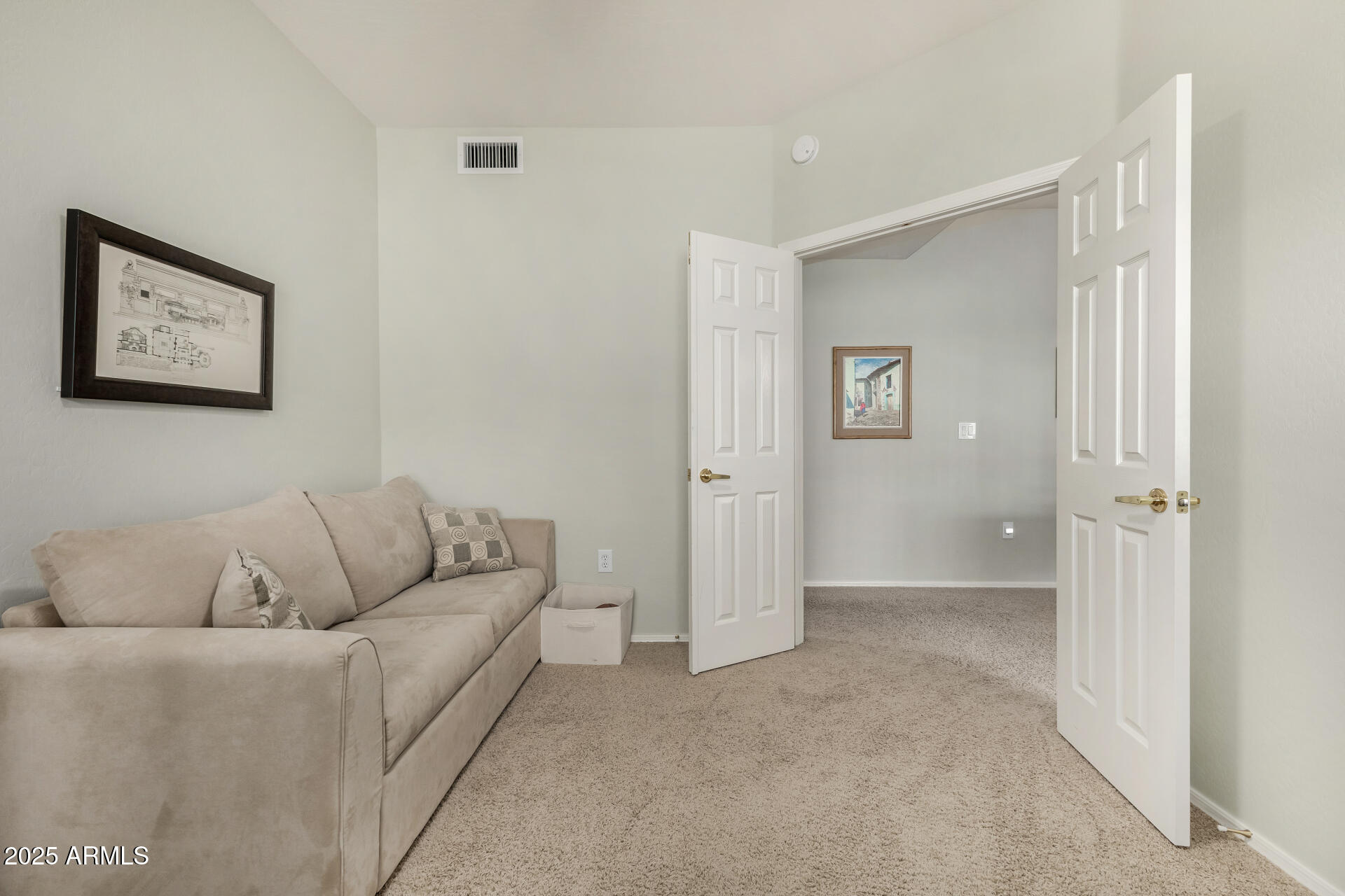 19700 N 76TH Street 2098