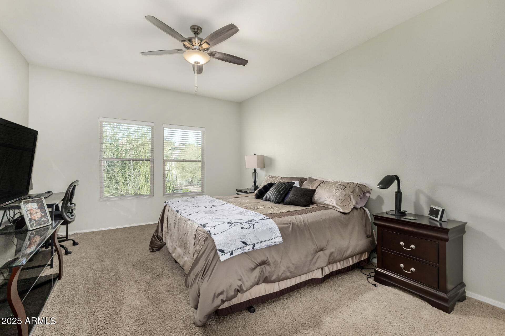 19700 N 76TH Street 2098