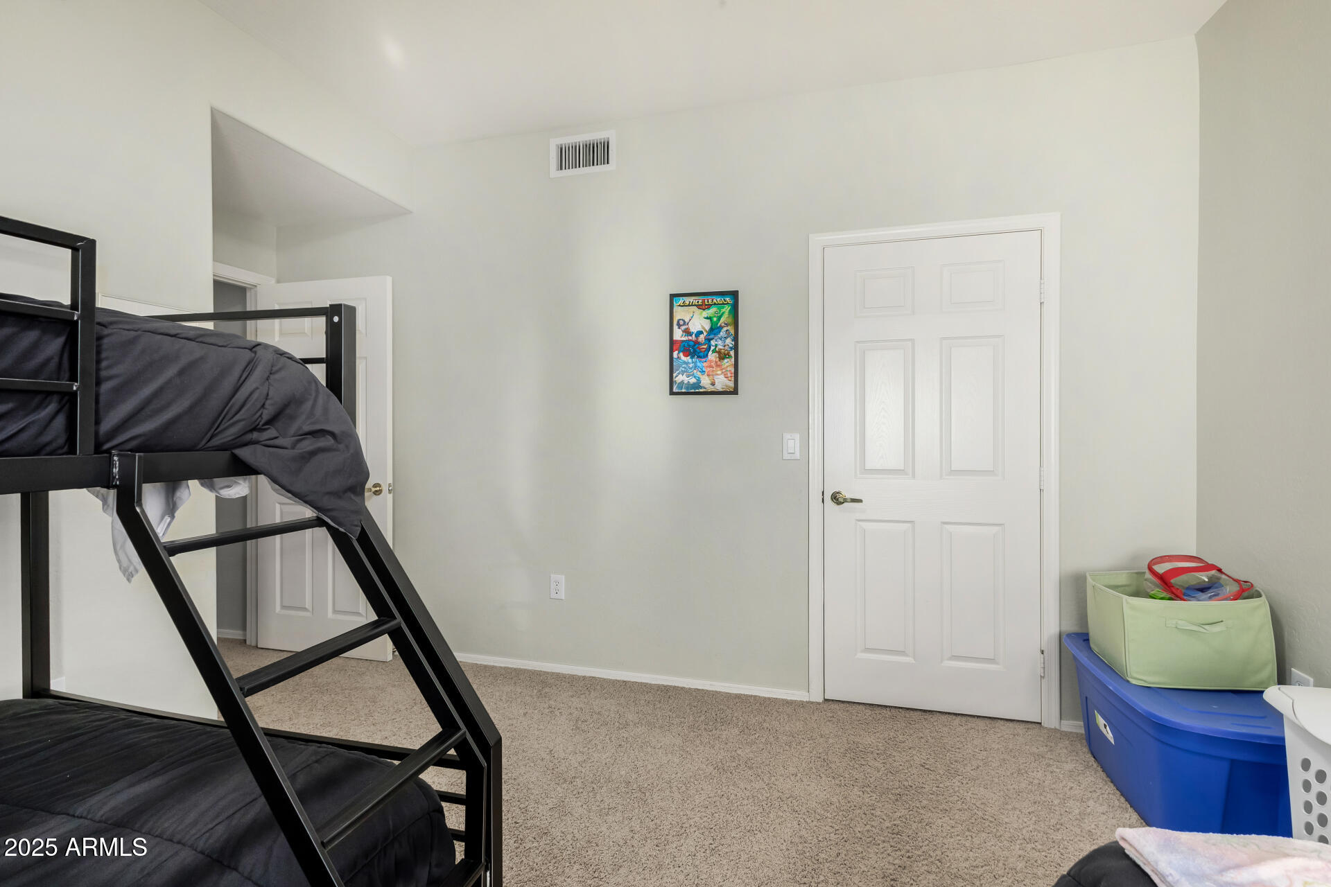 19700 N 76TH Street 2098