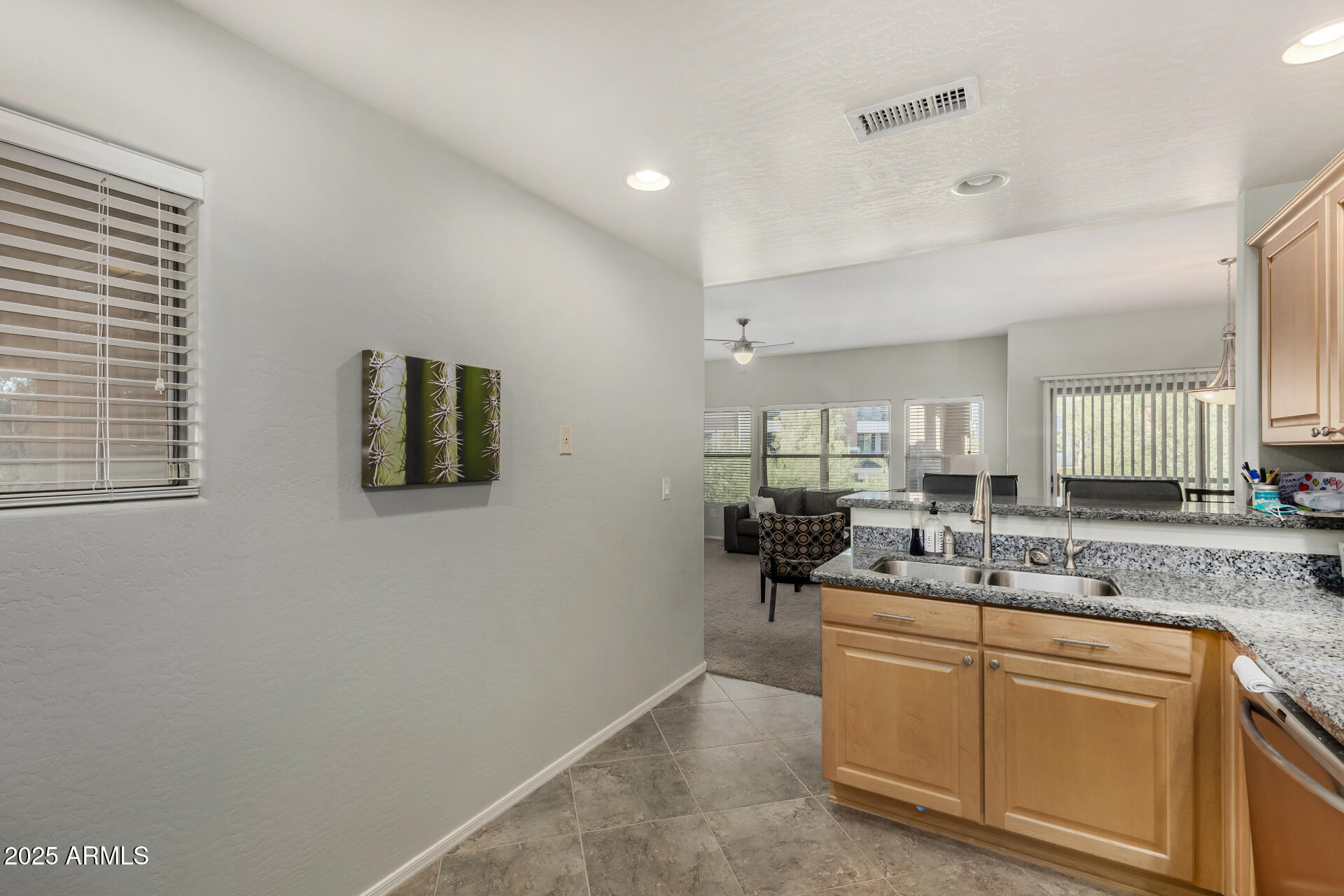 19700 N 76TH Street 2098