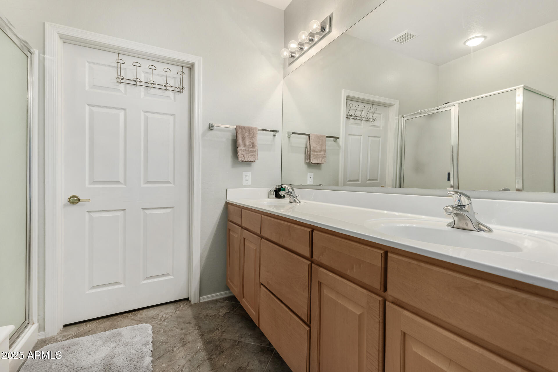 19700 N 76TH Street 2098