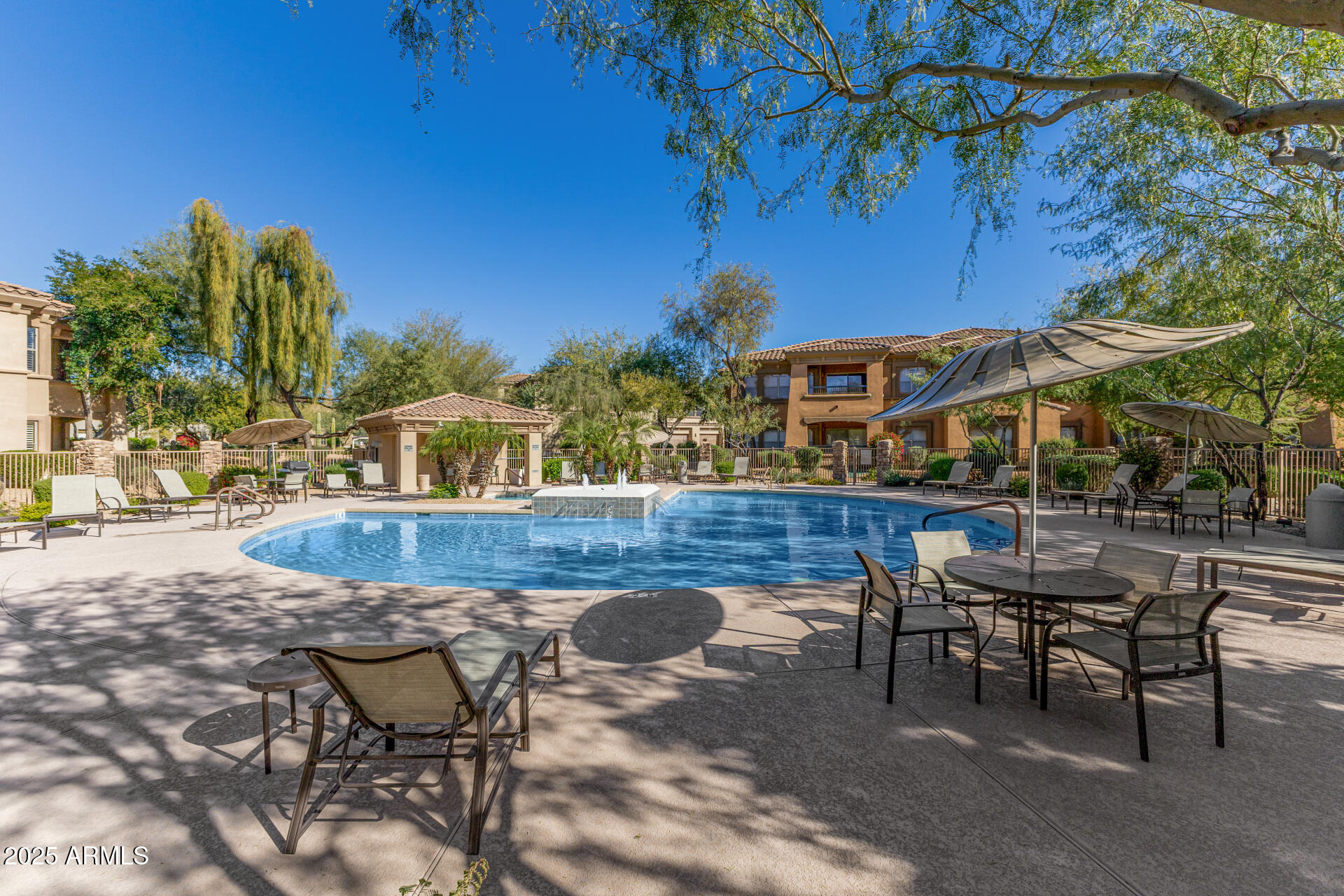 19700 N 76TH Street 2098