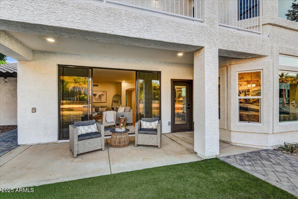 5286 W LONE CACTUS Drive