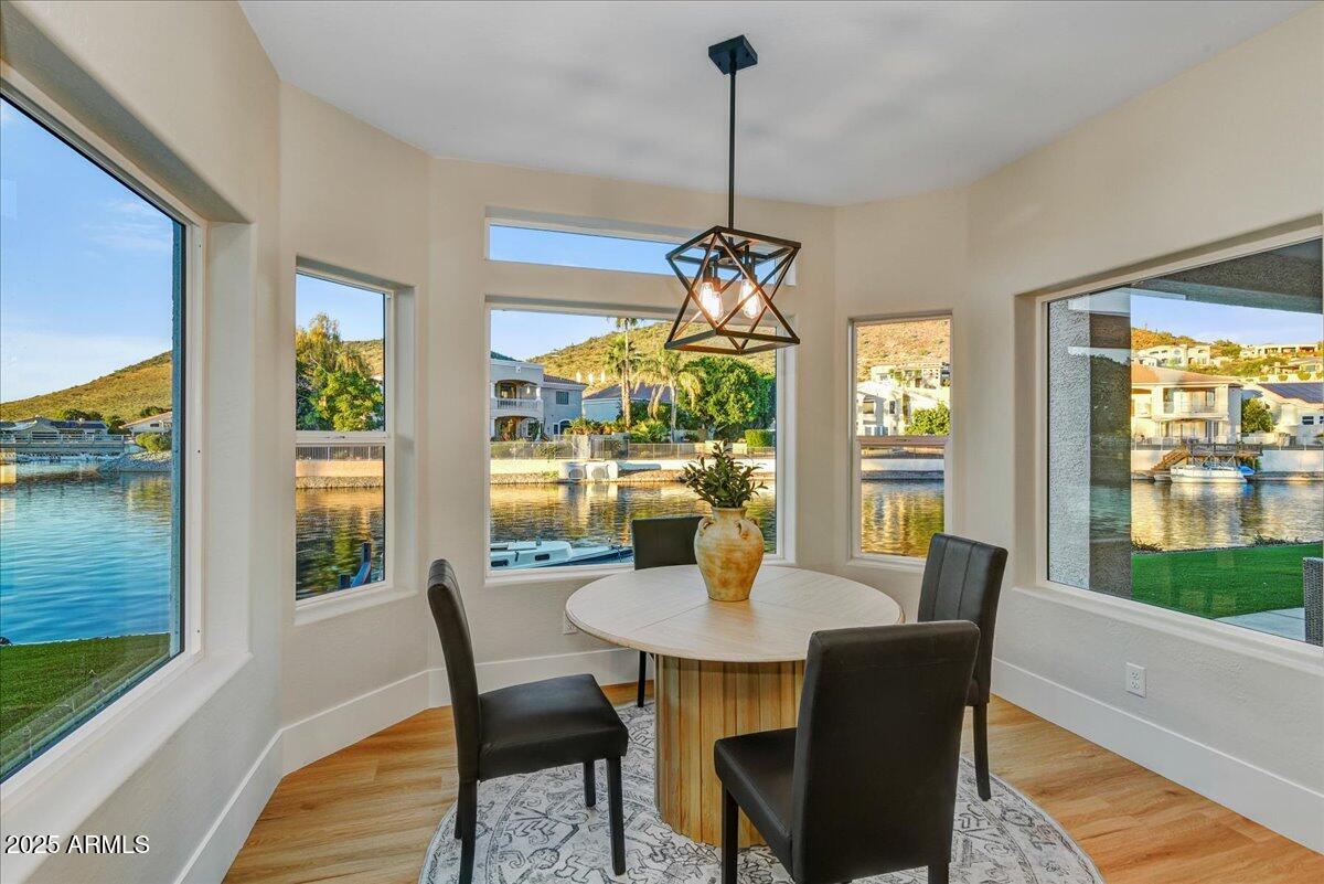 5286 W LONE CACTUS Drive