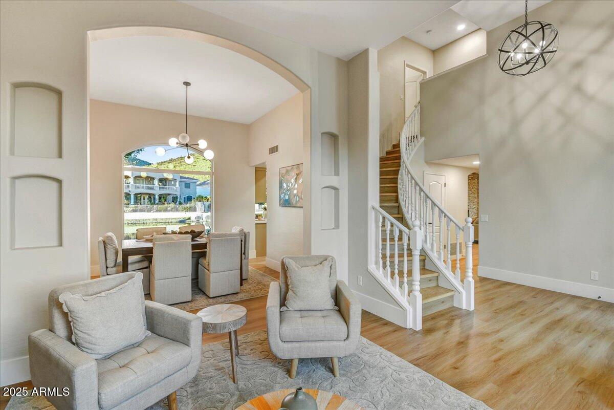 5286 W LONE CACTUS Drive