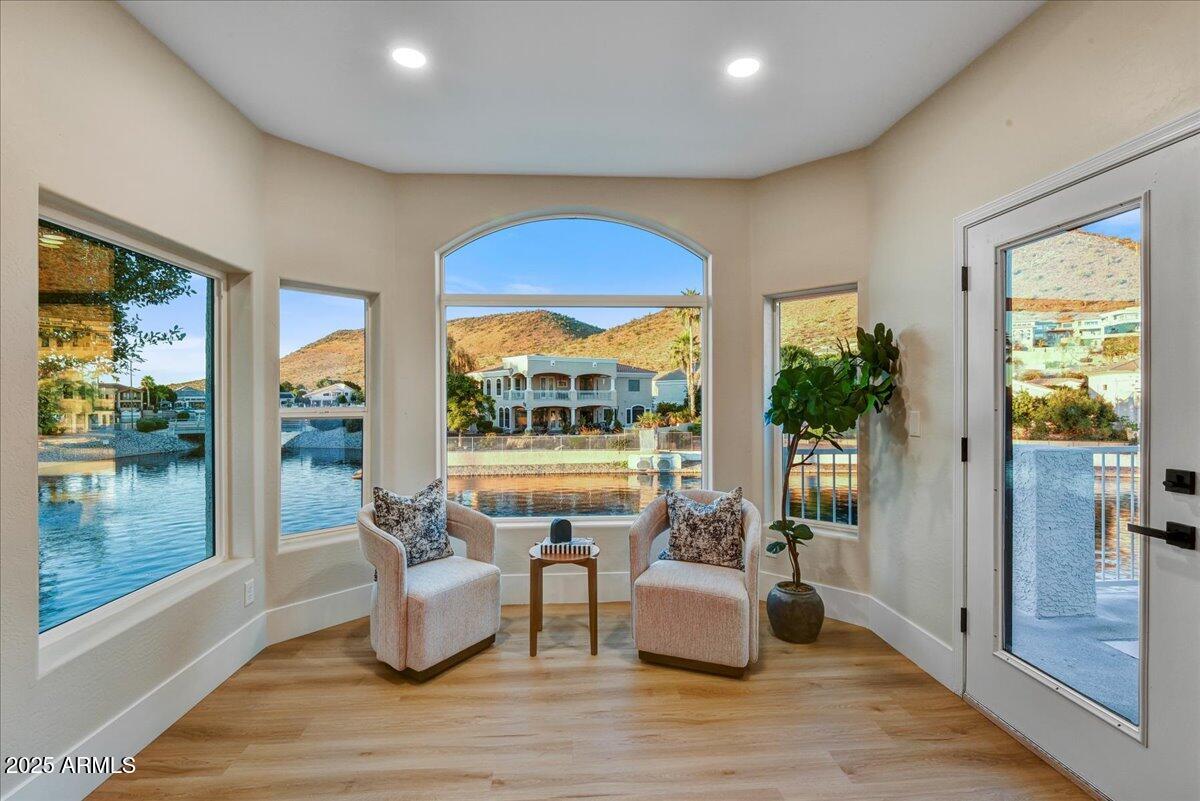 5286 W LONE CACTUS Drive