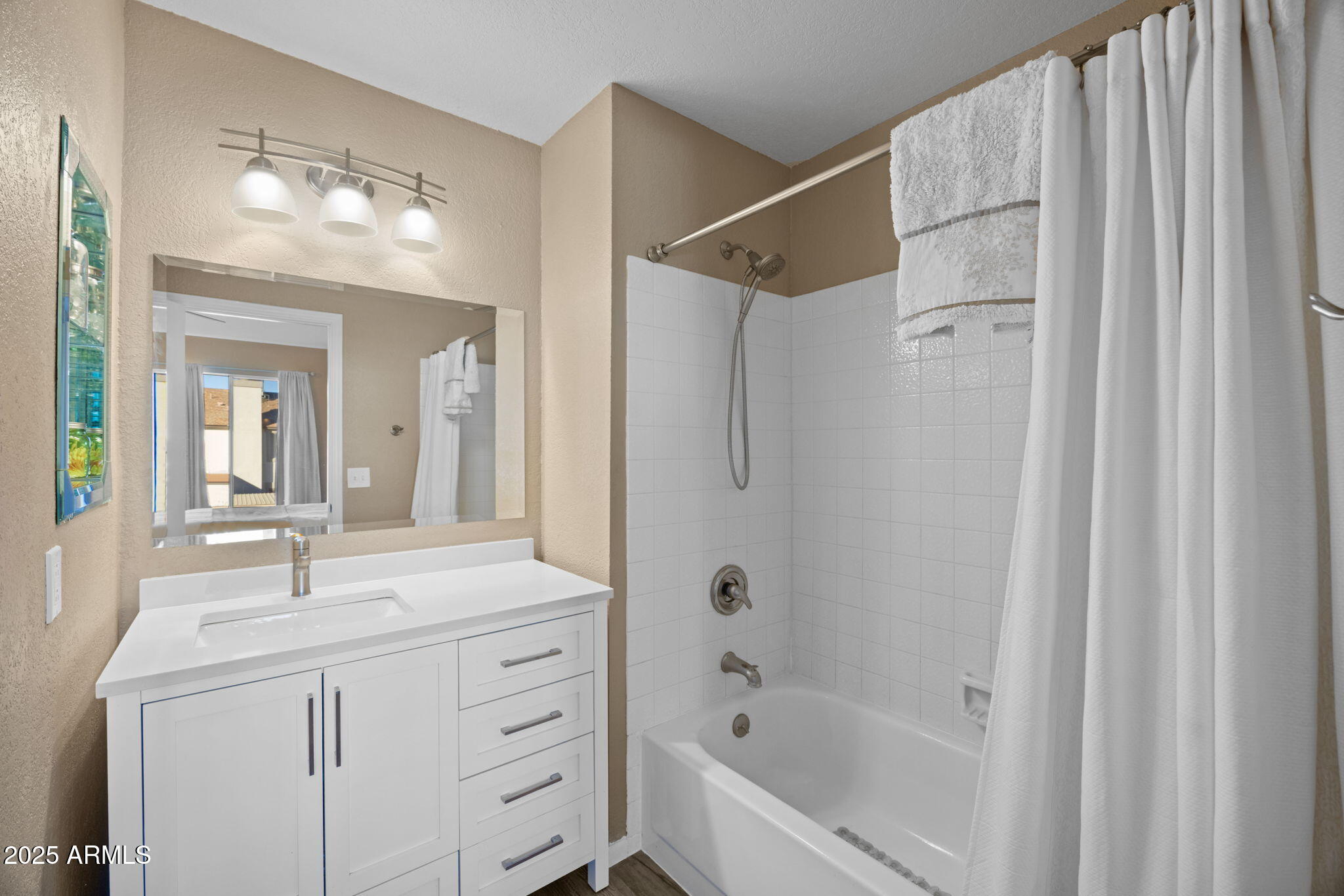 4114 E UNION HILLS Drive 1213