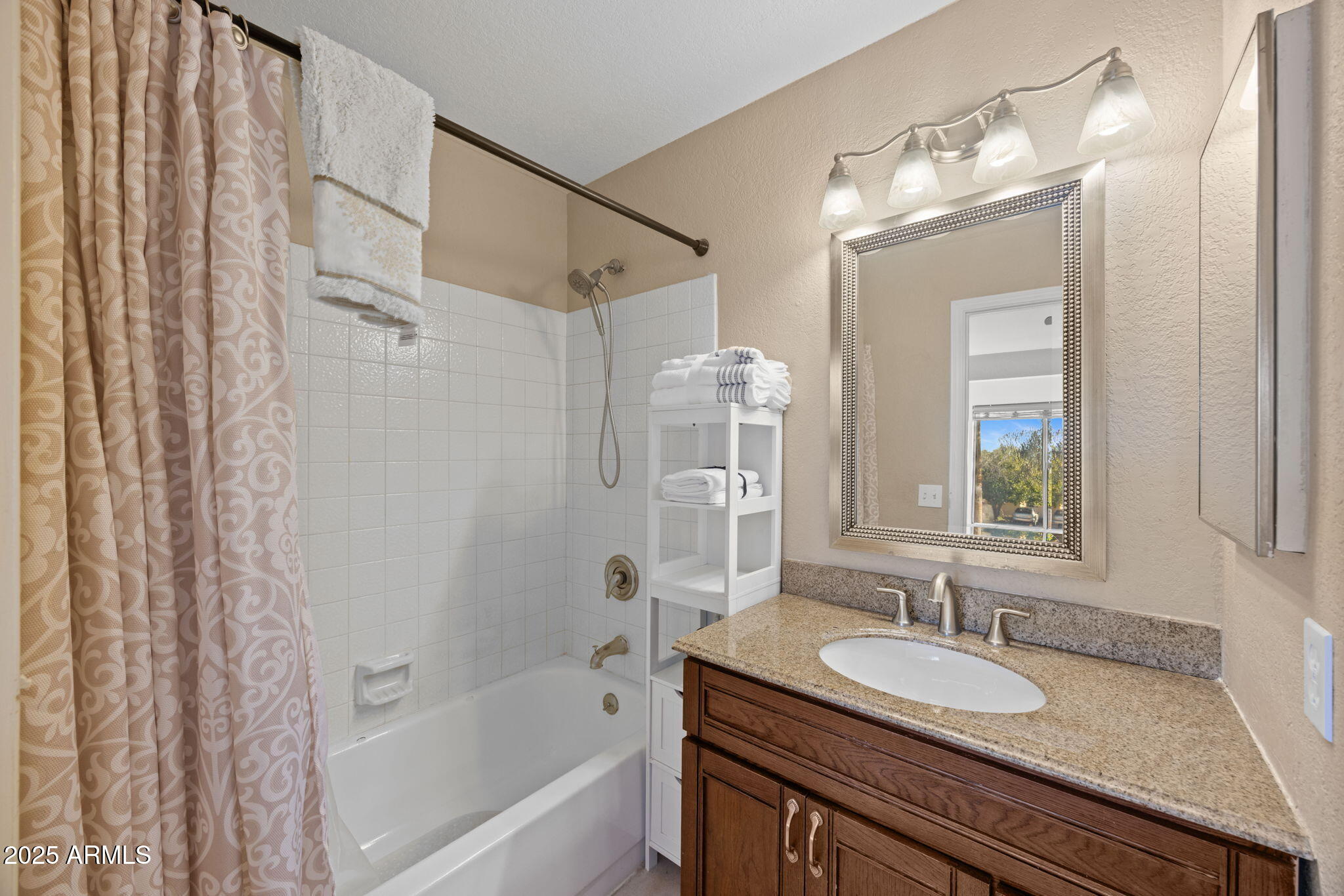 4114 E UNION HILLS Drive 1213