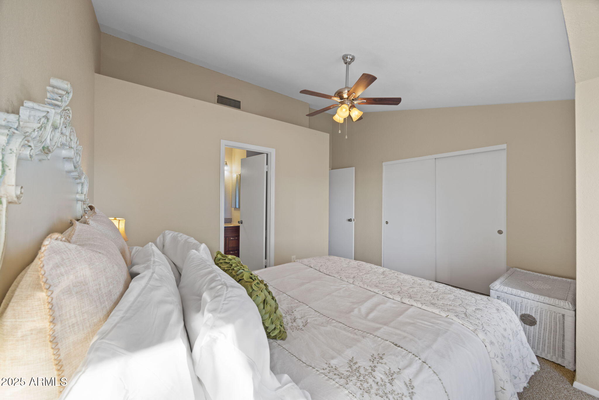 4114 E UNION HILLS Drive 1213