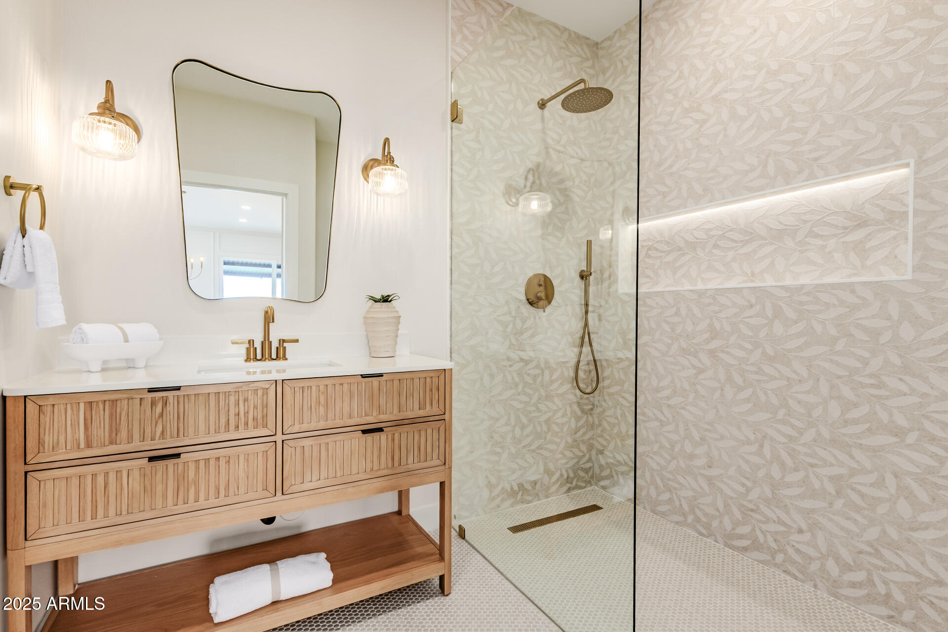 16131 W Sentinel Drive